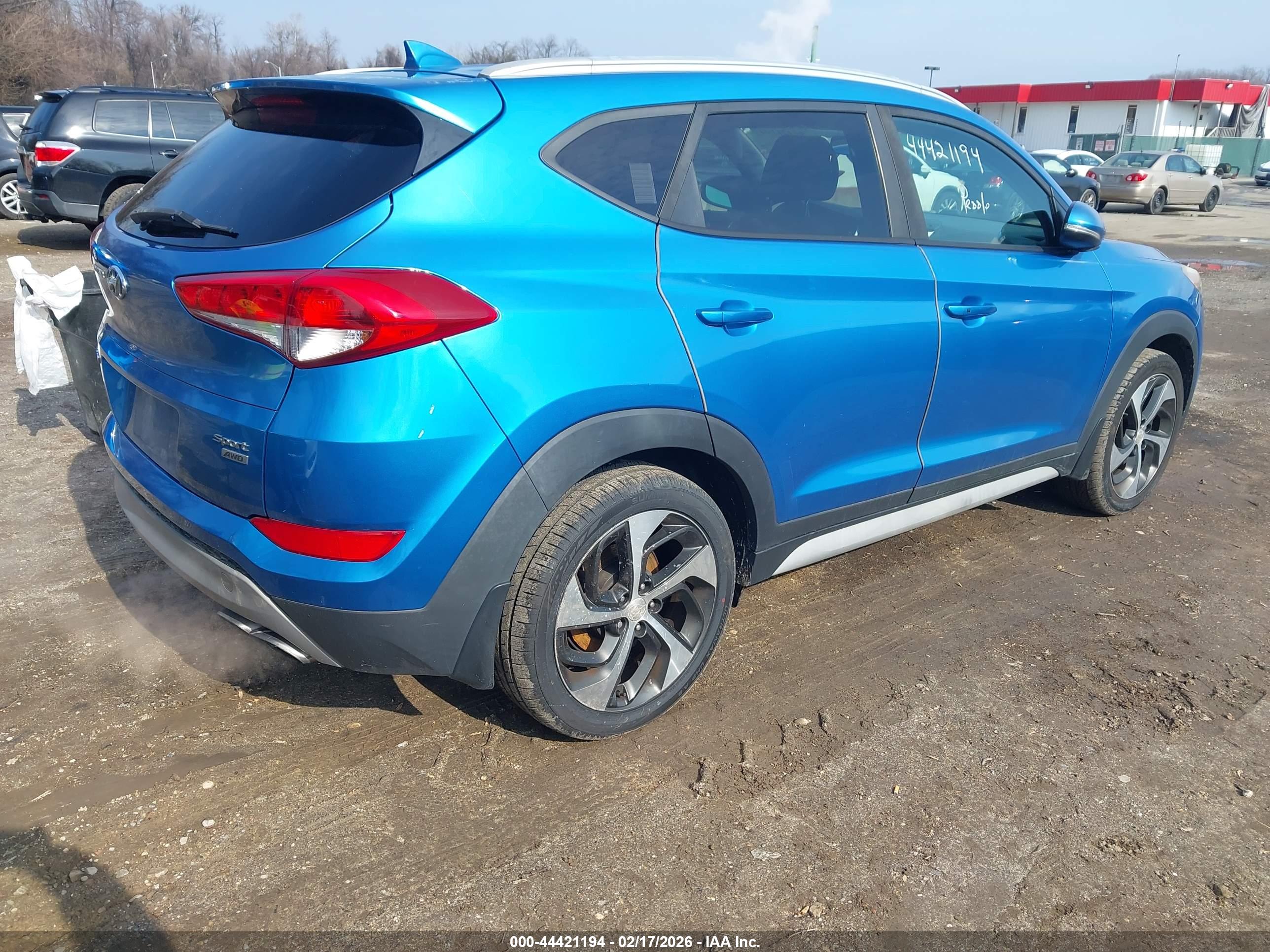 HYUNDAI TUCSON image 4