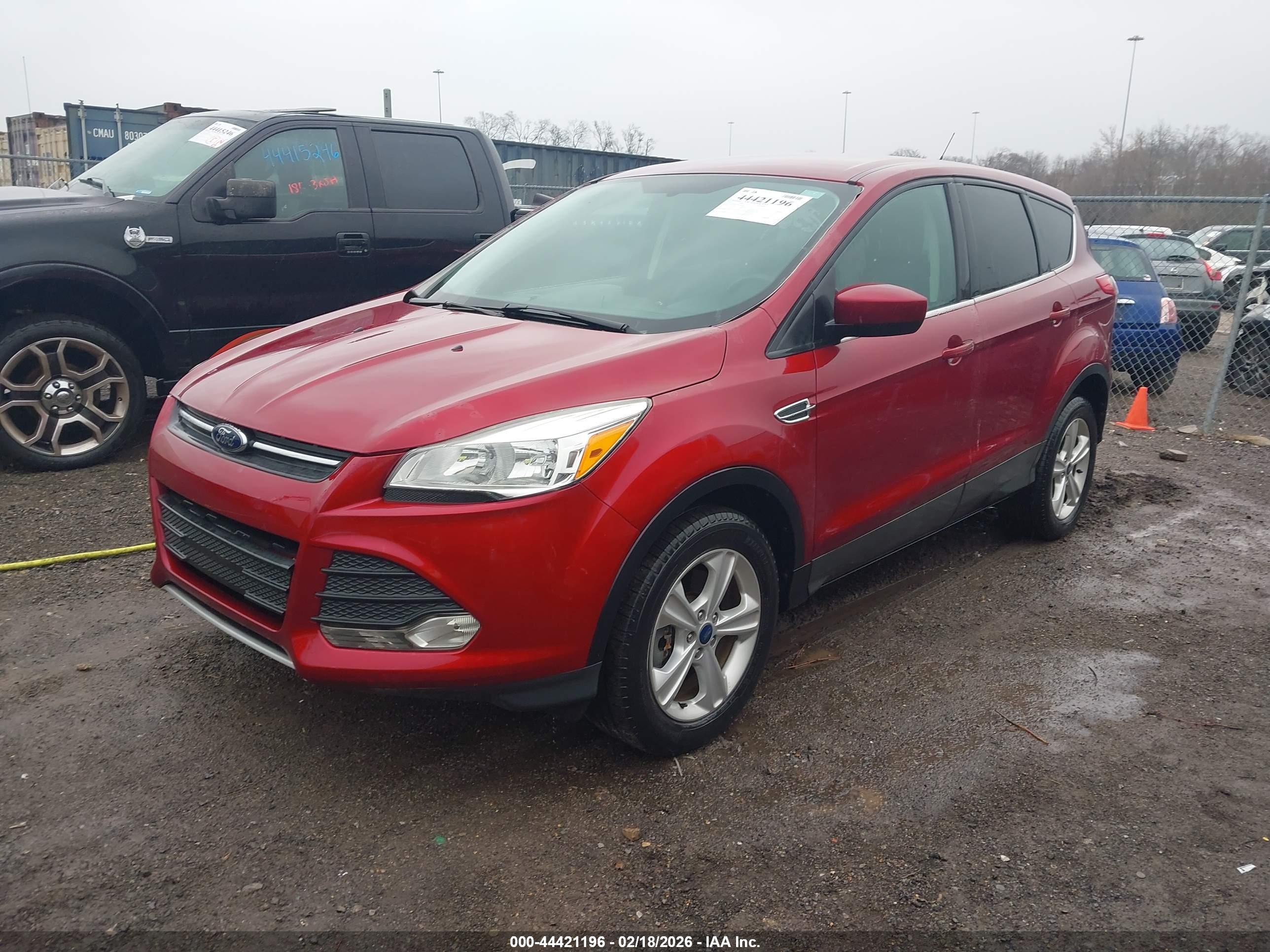 FORD ESCAPE image 2