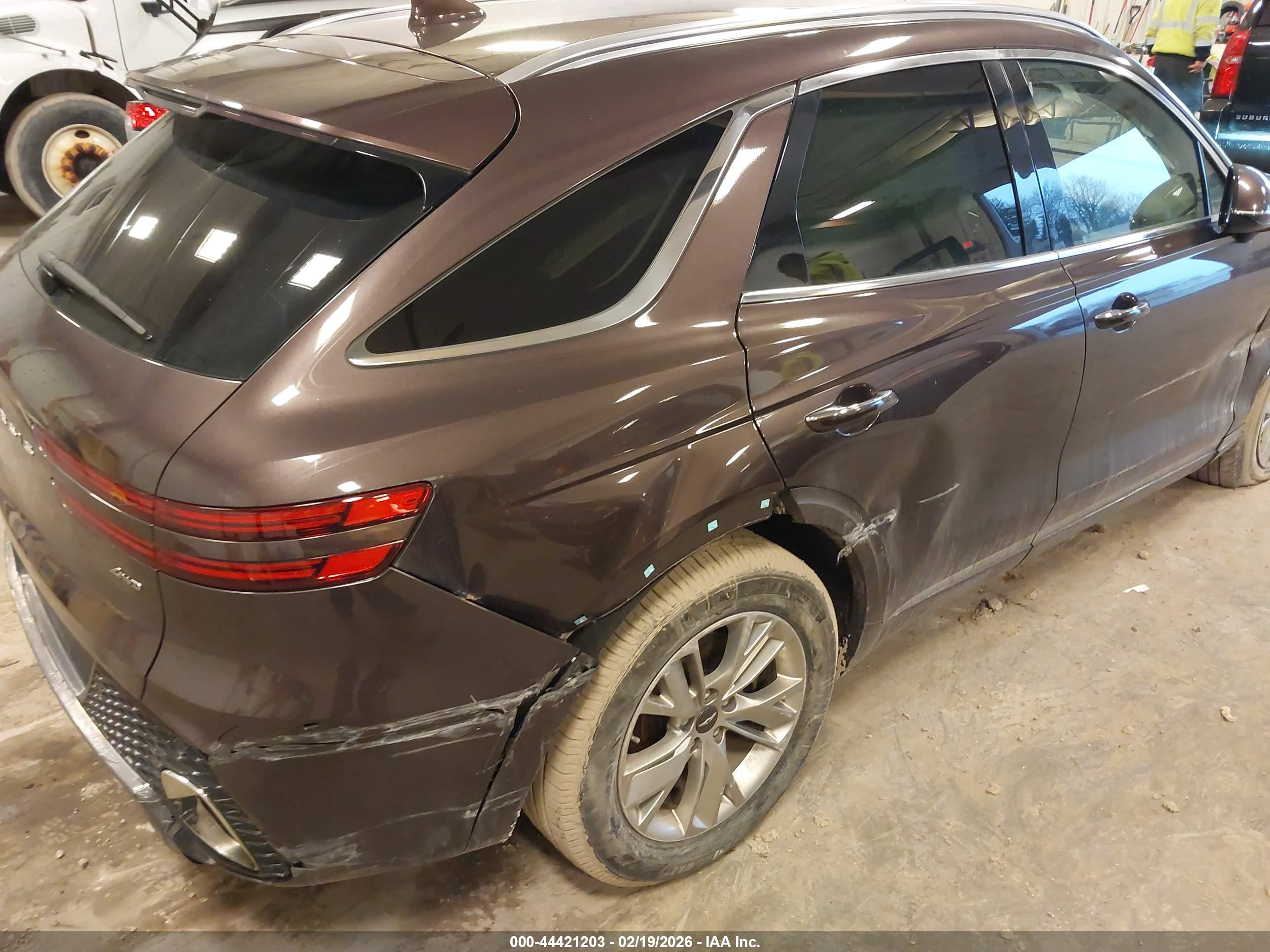 GENESIS GV70 image 6