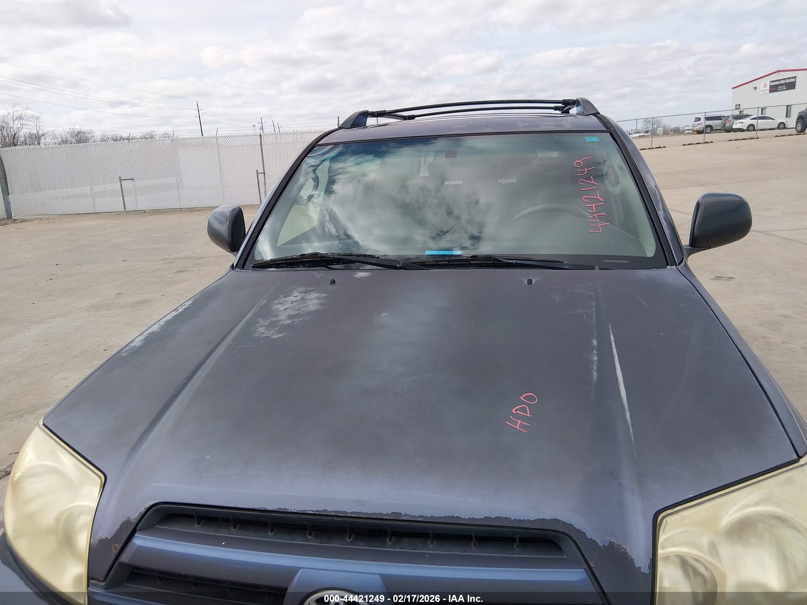 TOYOTA 4RUNNER image 6