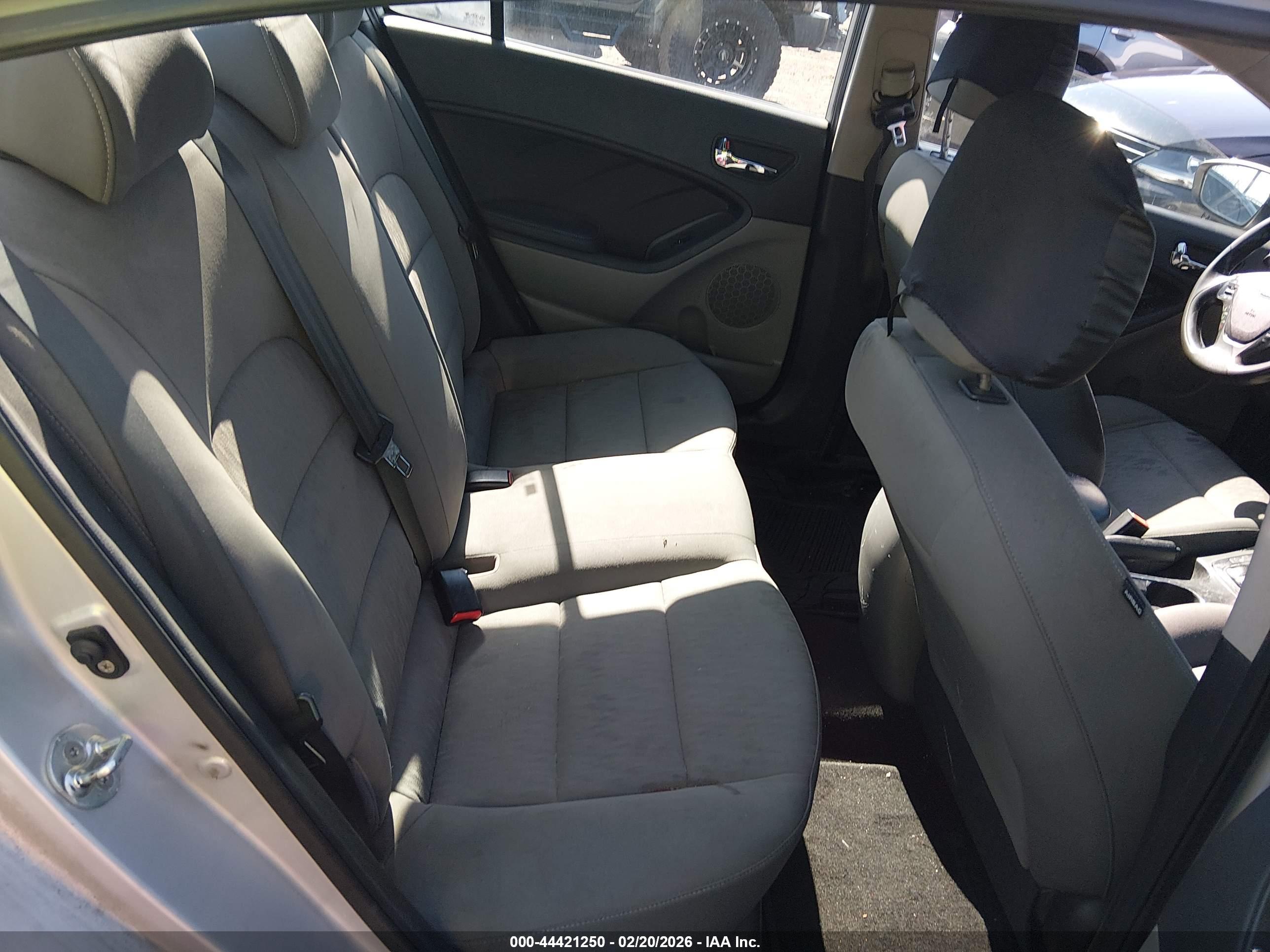 KIA FORTE image 8