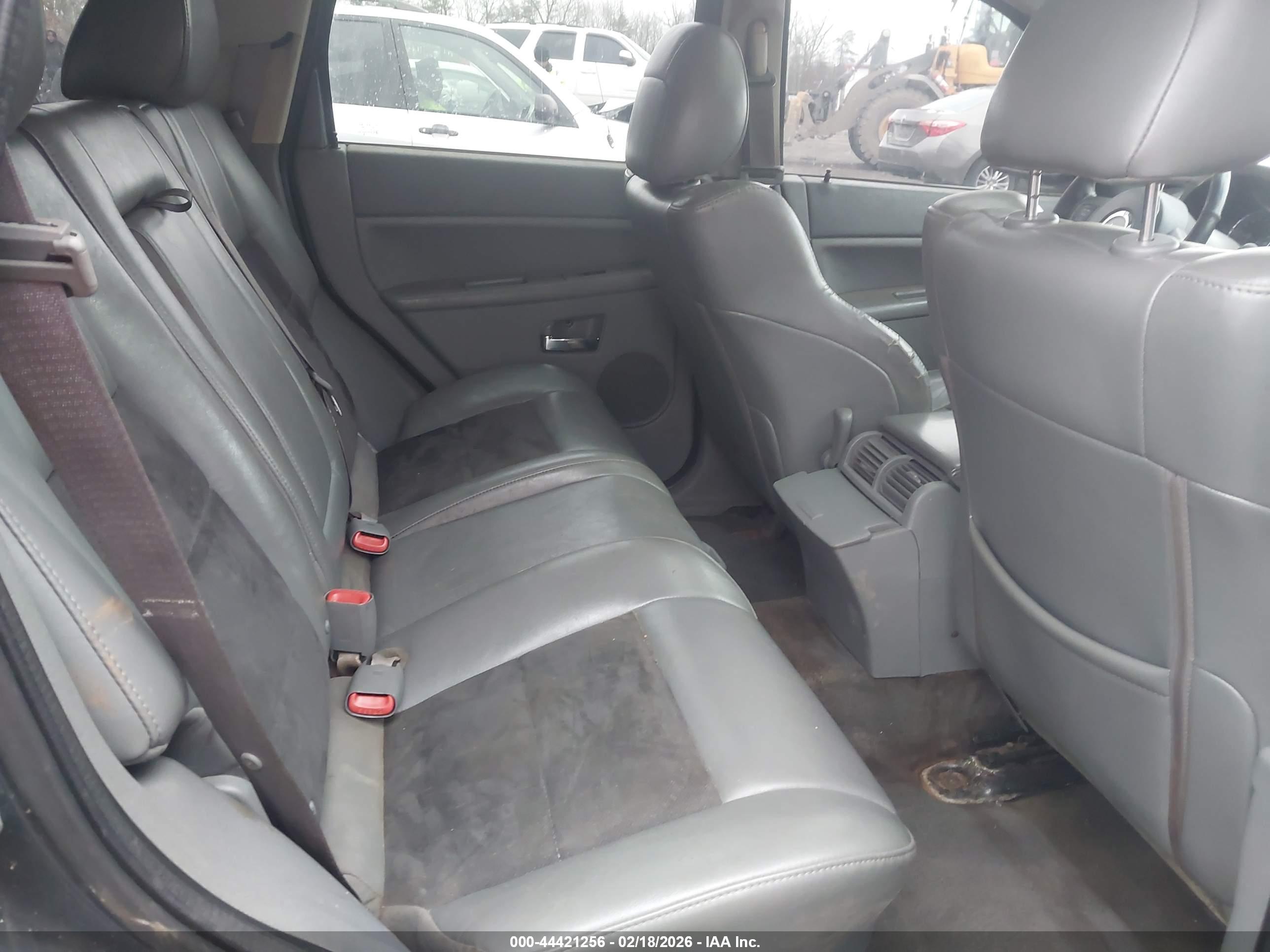 JEEP GRAND image 8
