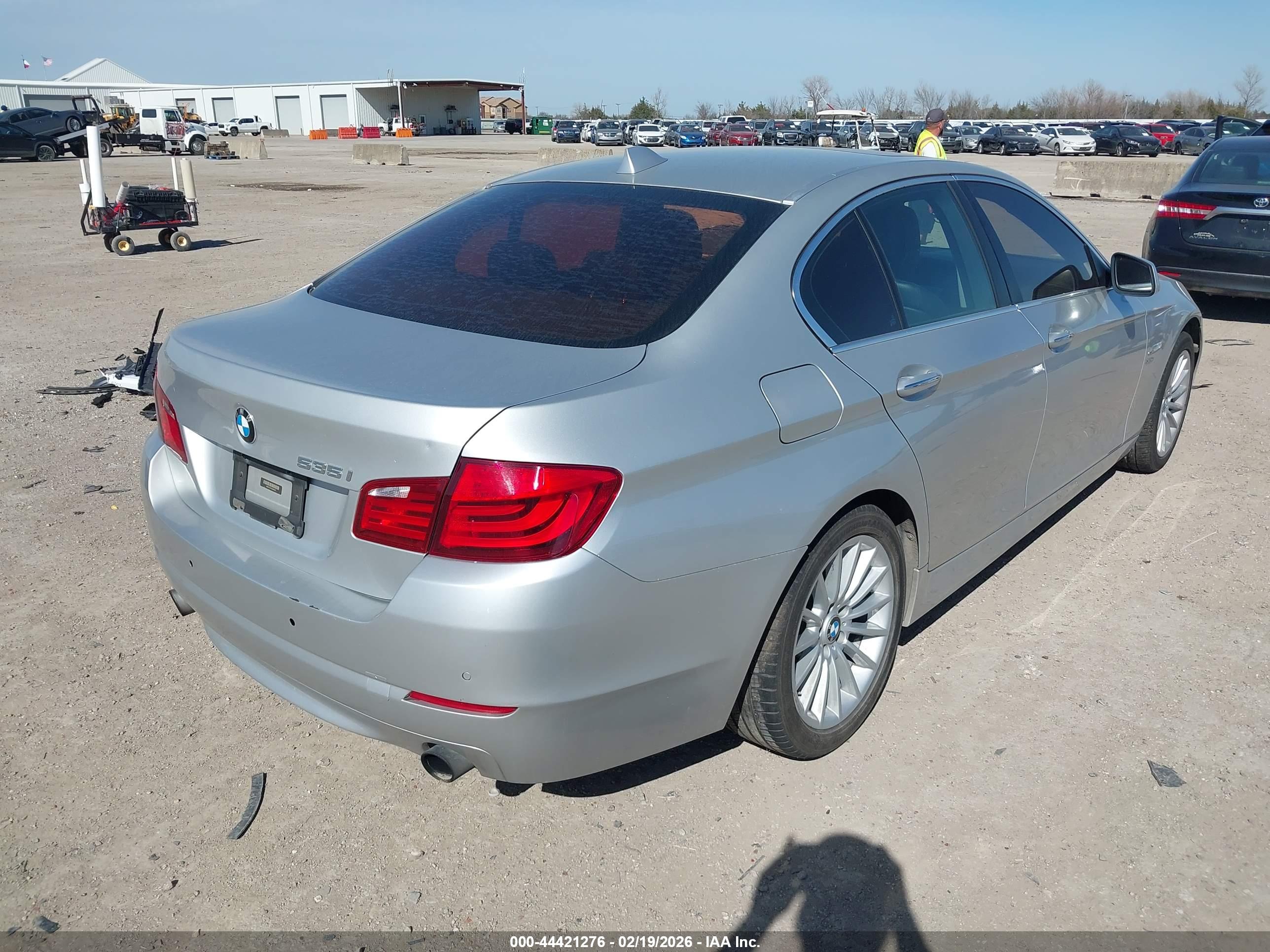 BMW 535I image 4