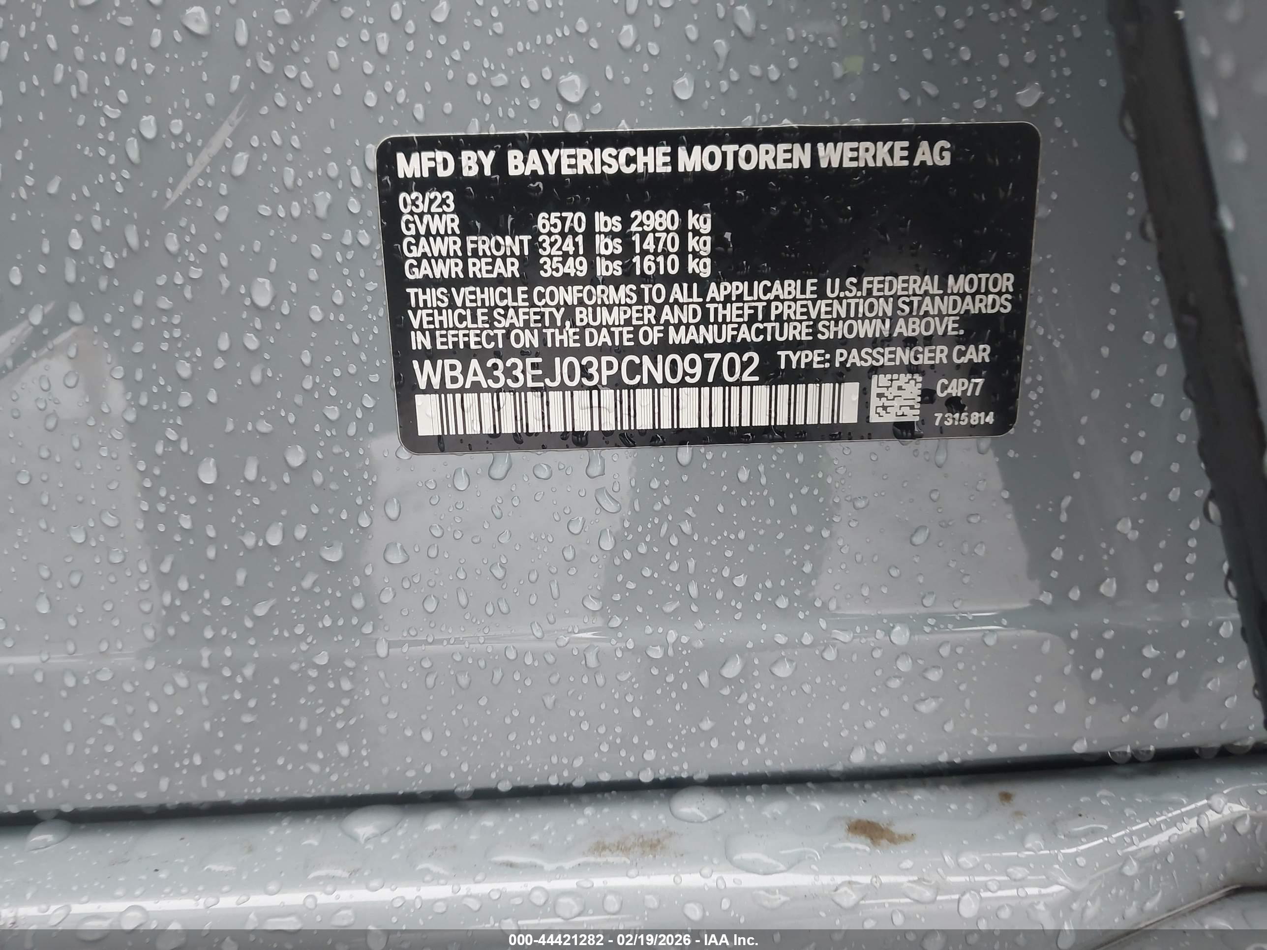 BMW 760 image 9