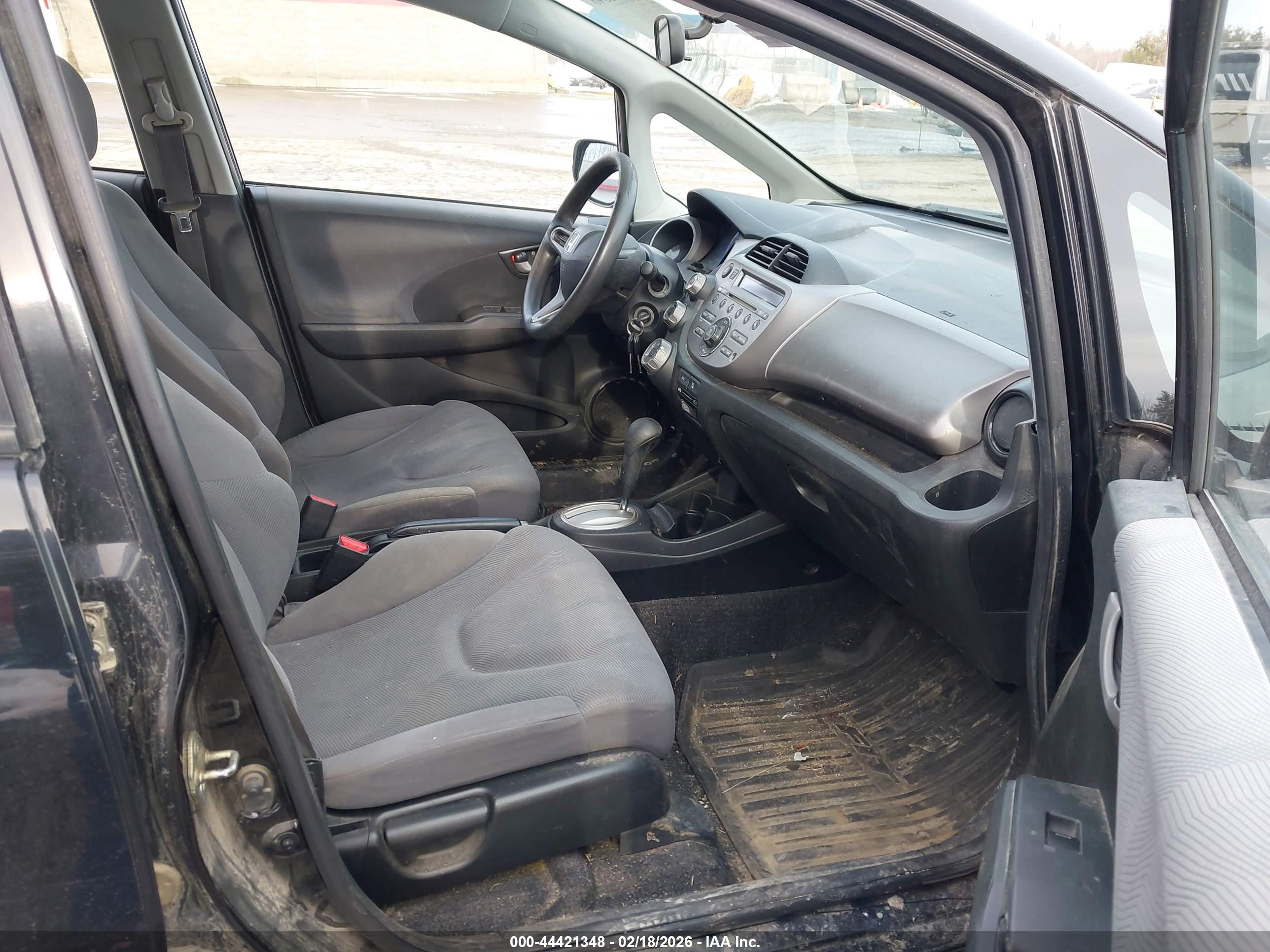 HONDA FIT image 5