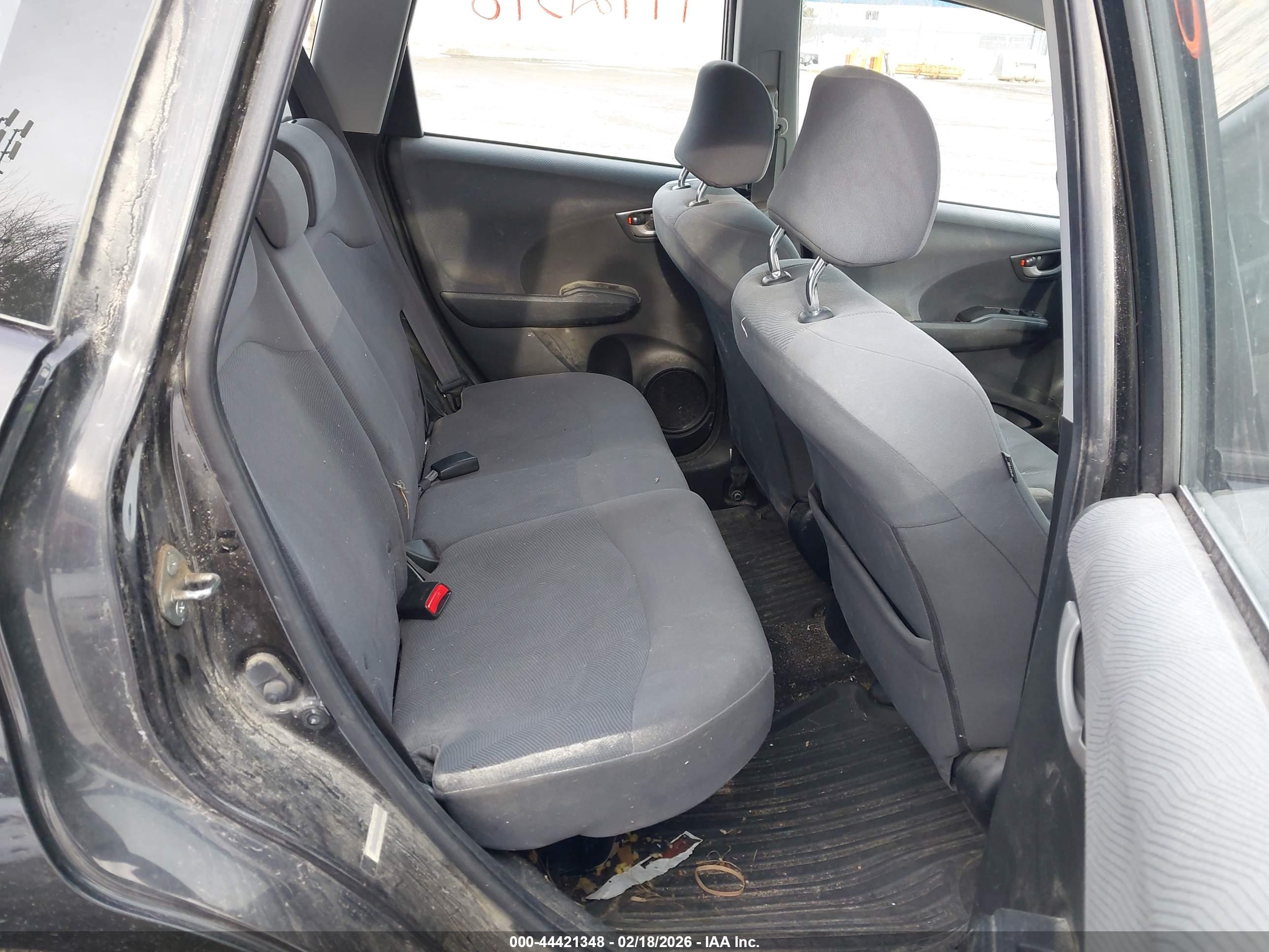 HONDA FIT image 8