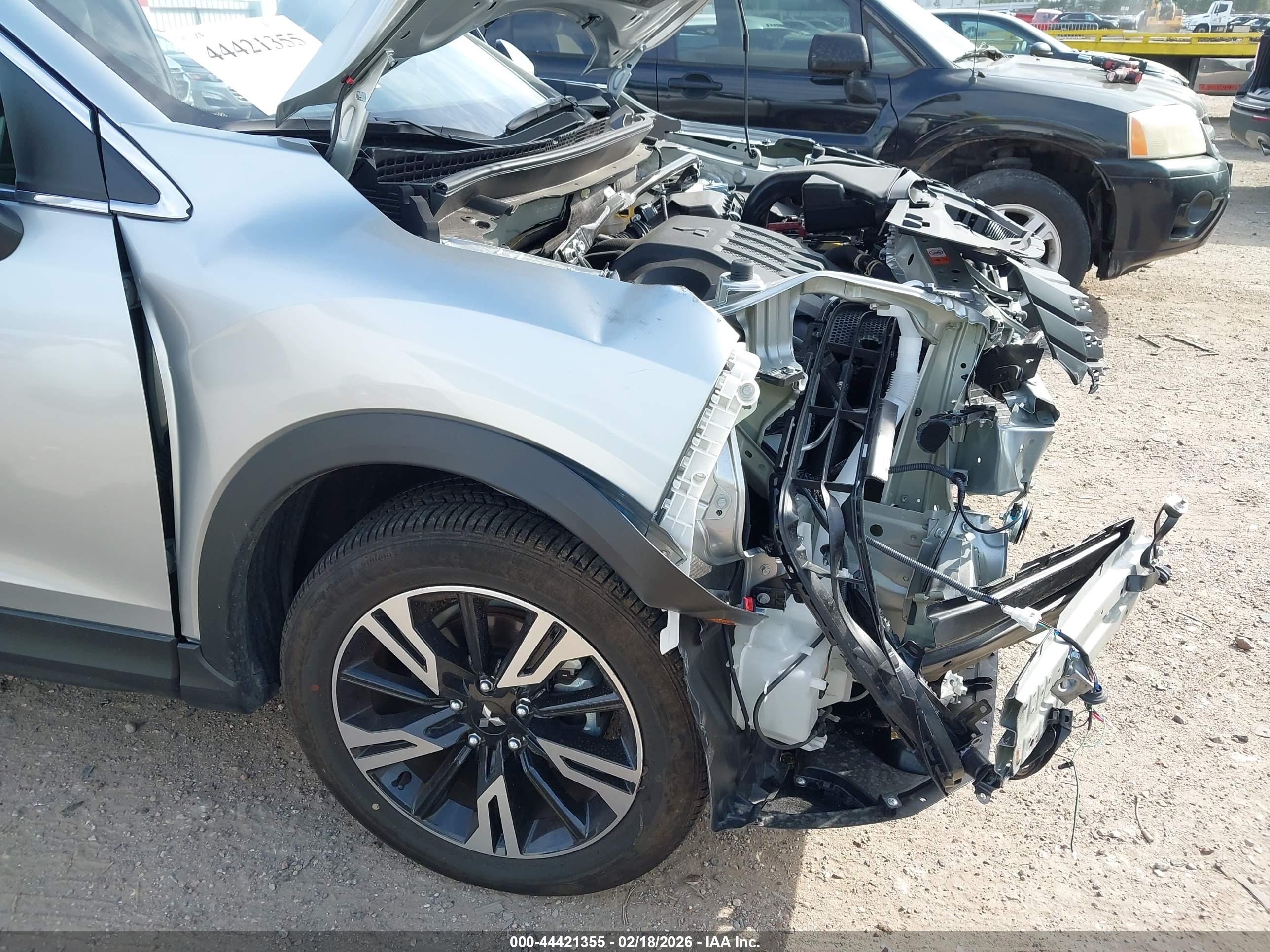 MITSUBISHI ECLIPSE image 6