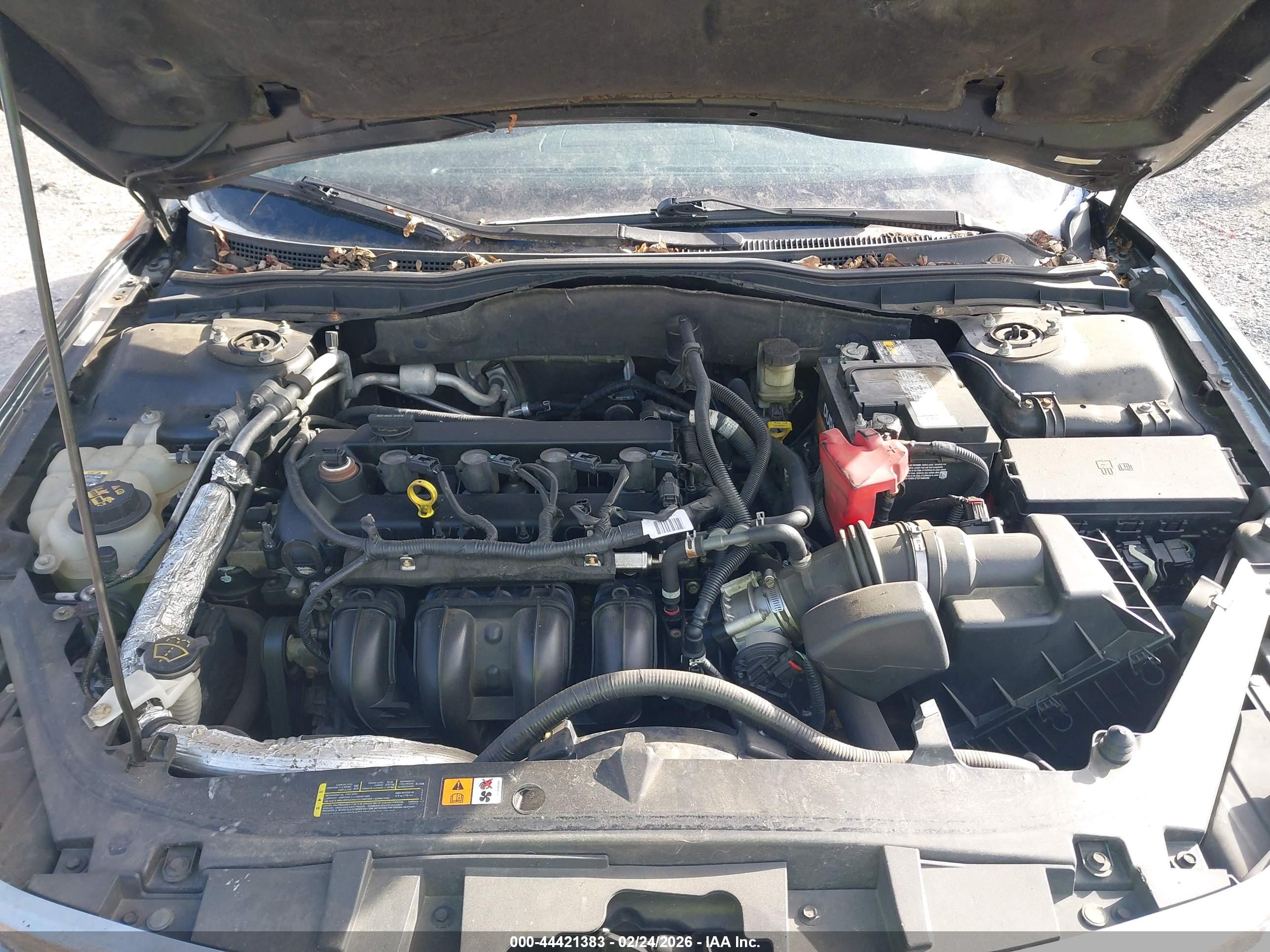 FORD FUSION image 10
