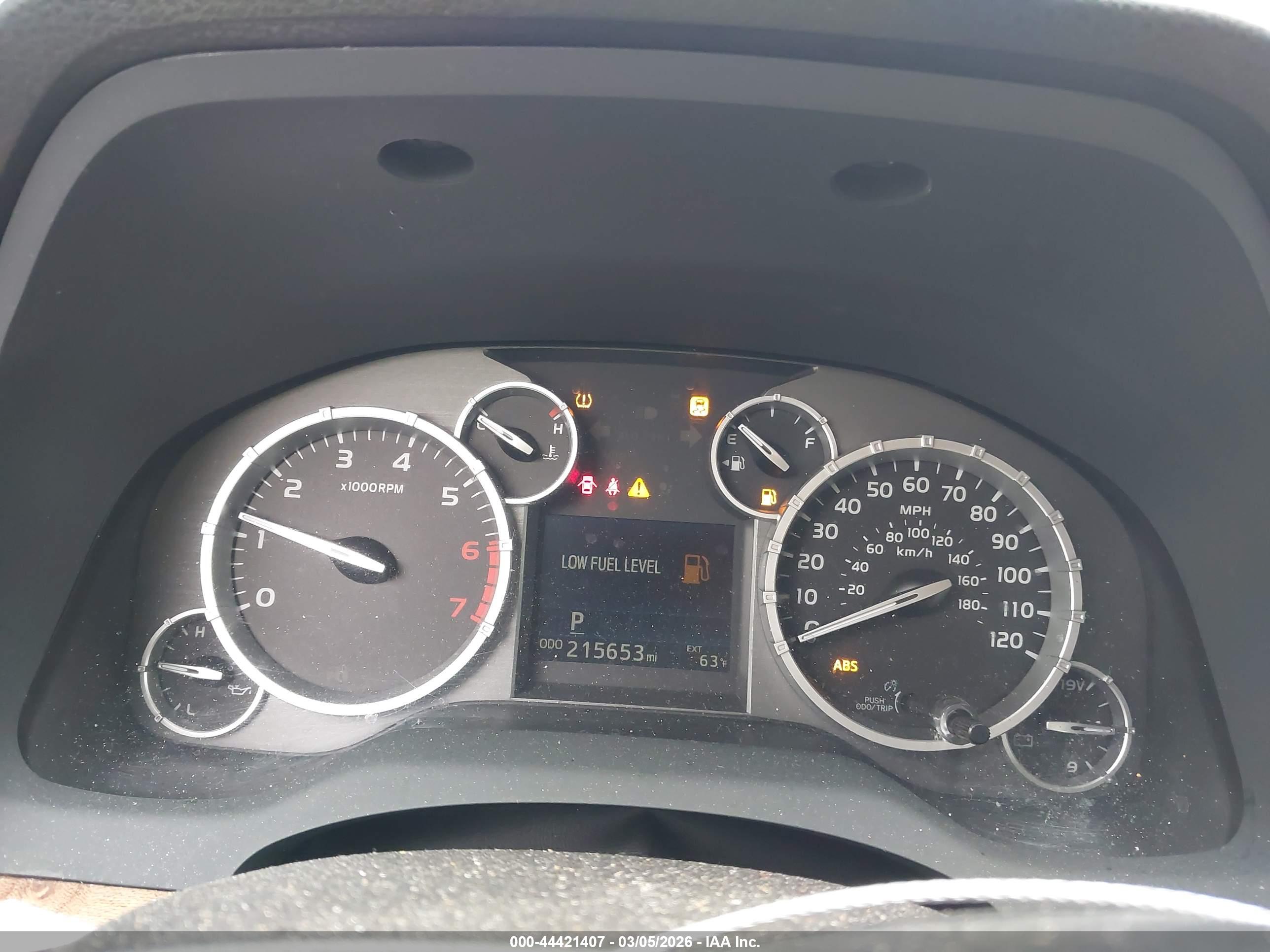 TOYOTA TUNDRA image 7