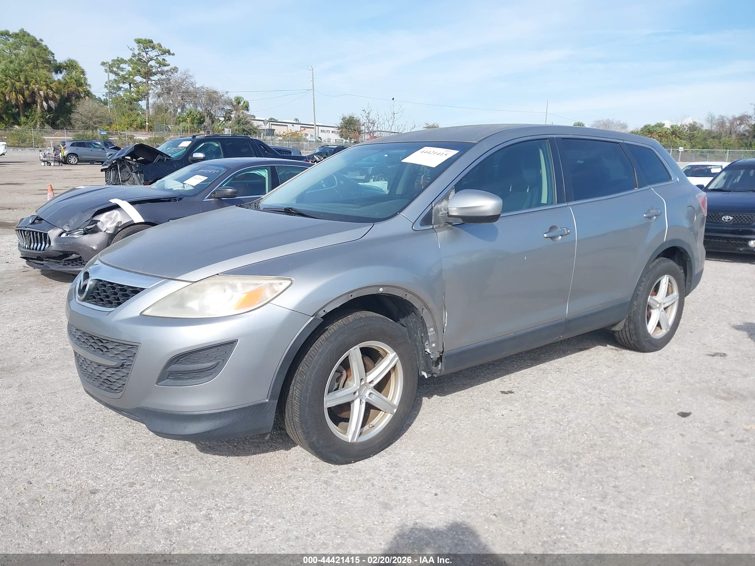 MAZDA CX-9 image 2