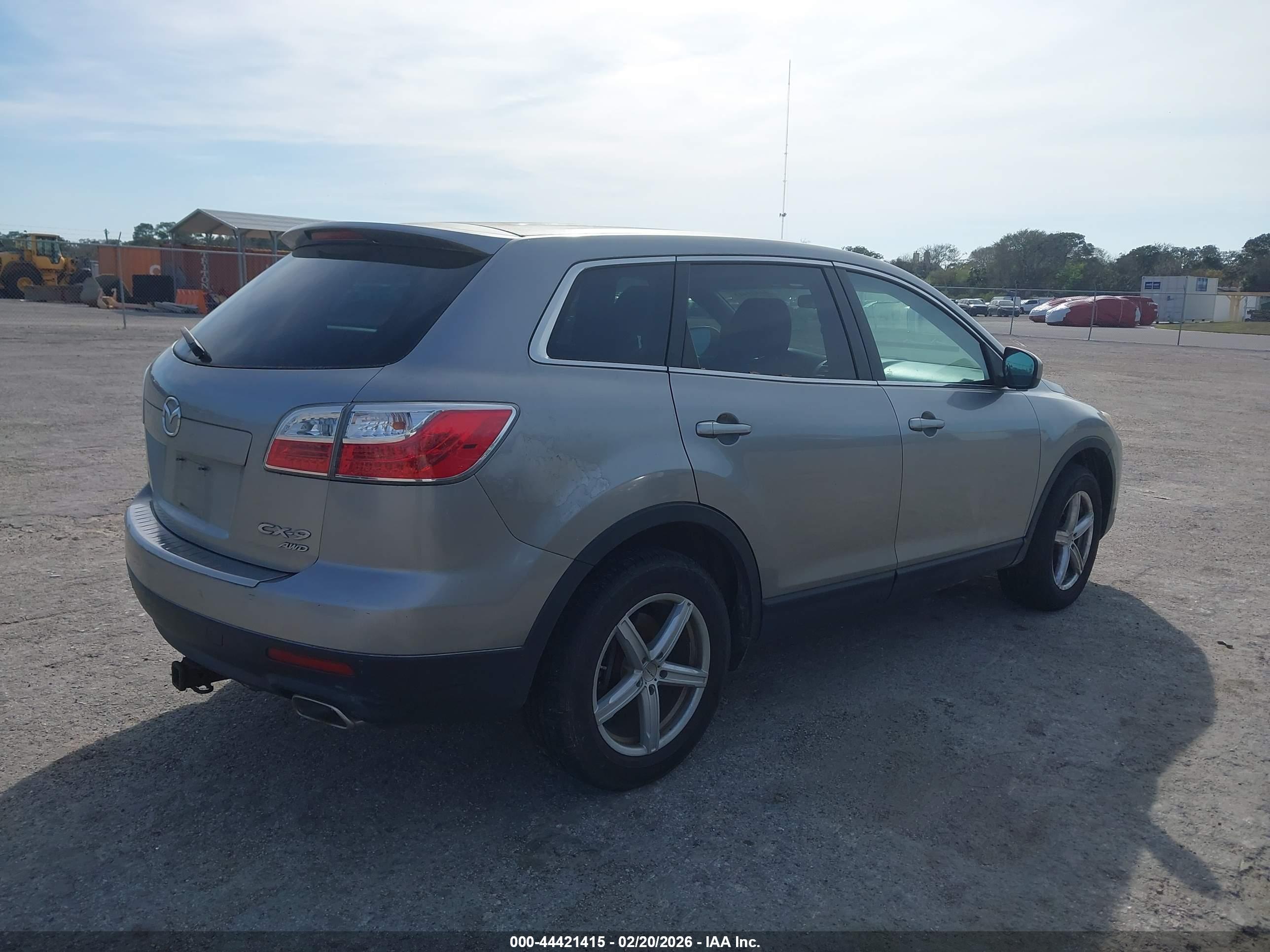 MAZDA CX-9 image 4