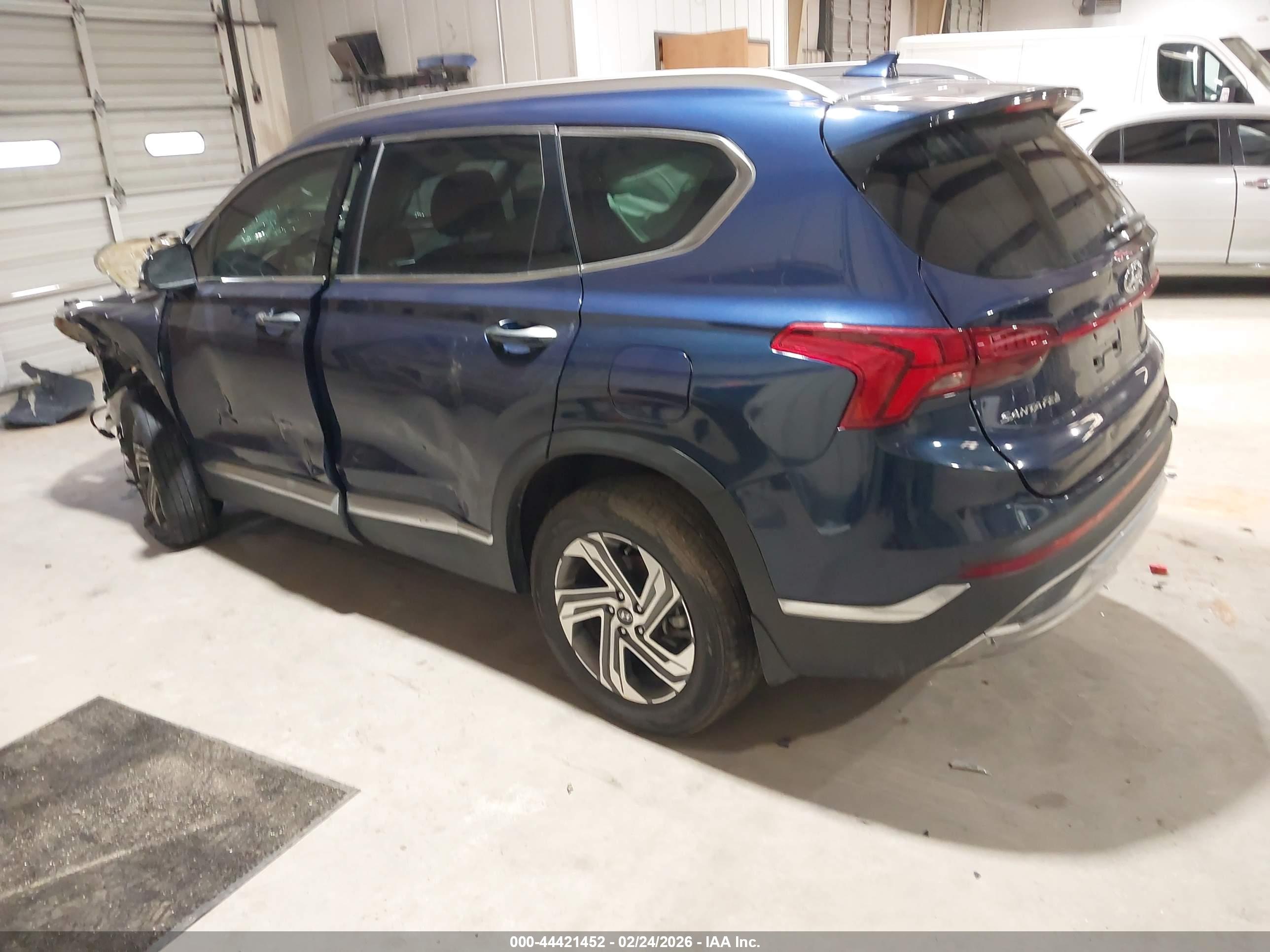 HYUNDAI SANTA image 3