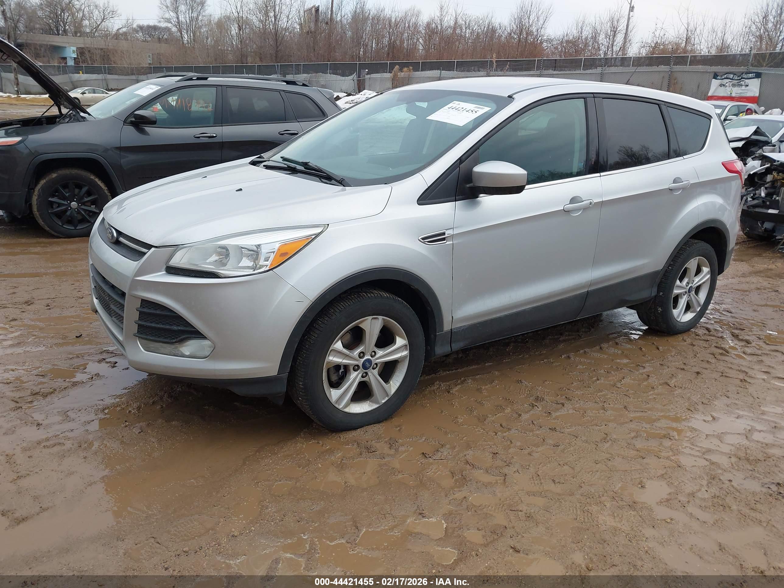 FORD ESCAPE image 2