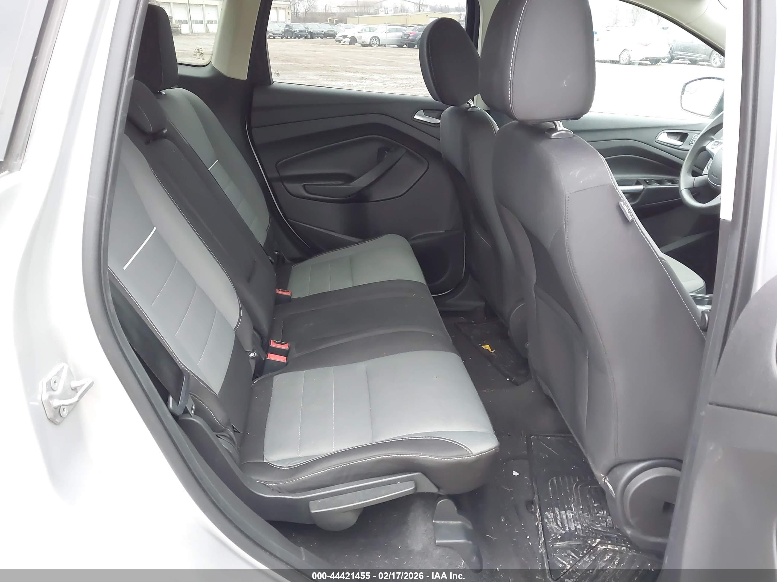 FORD ESCAPE image 8