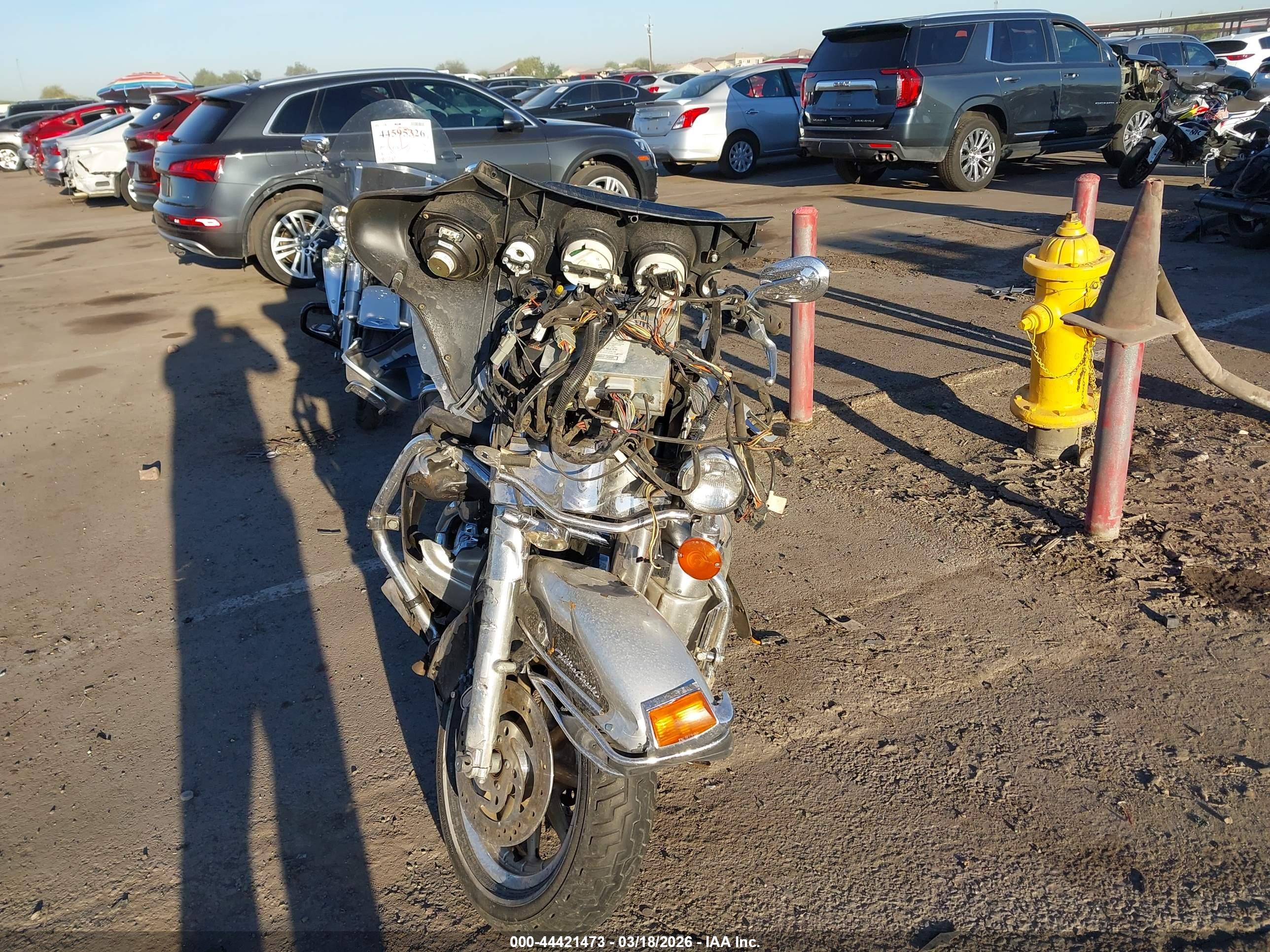 HARLEY-DAVIDSON FLHTCUI image 5