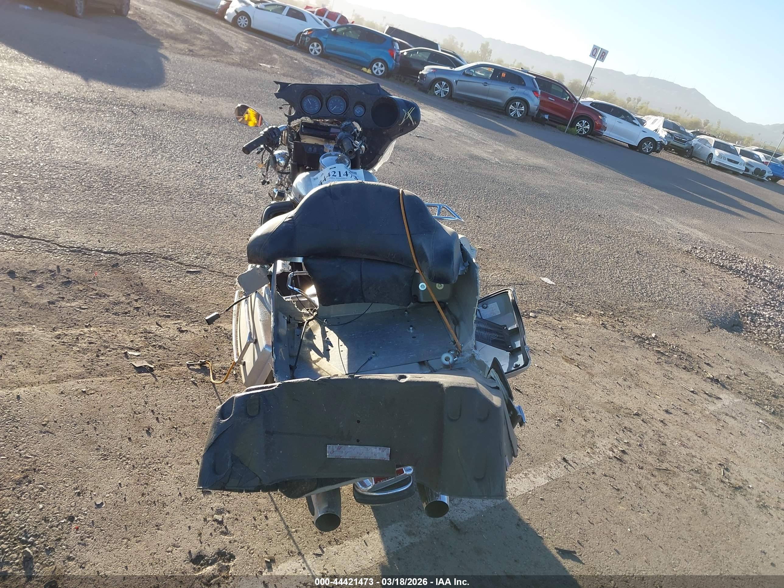 HARLEY-DAVIDSON FLHTCUI image 6