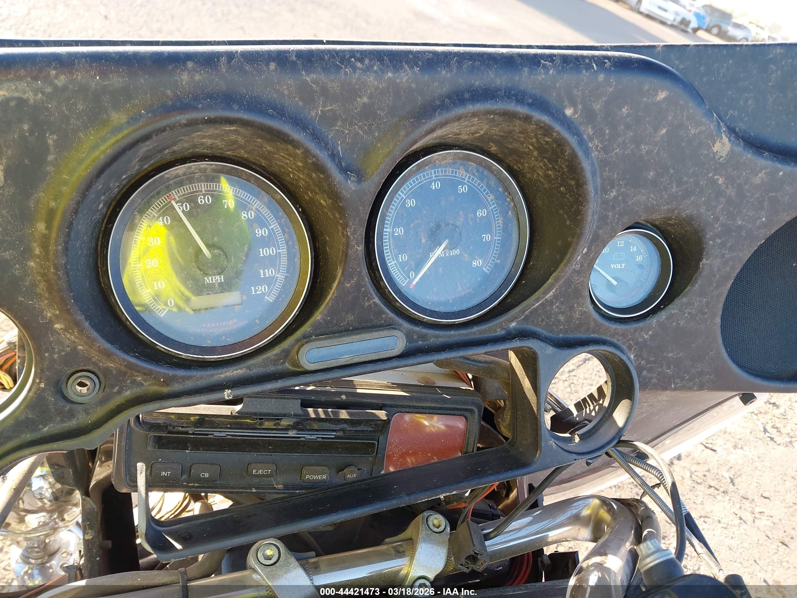 HARLEY-DAVIDSON FLHTCUI image 7