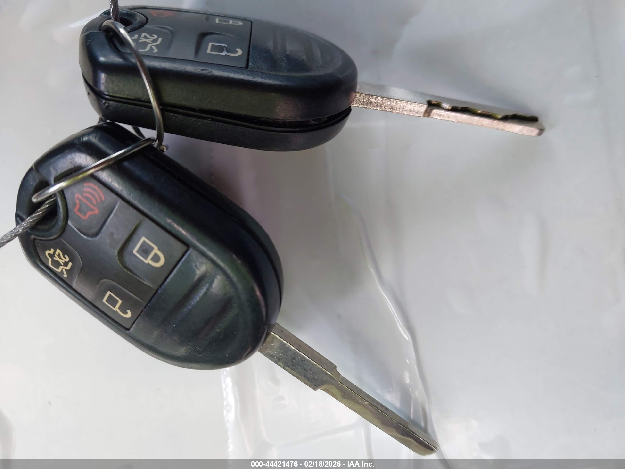 FORD FIESTA image 11