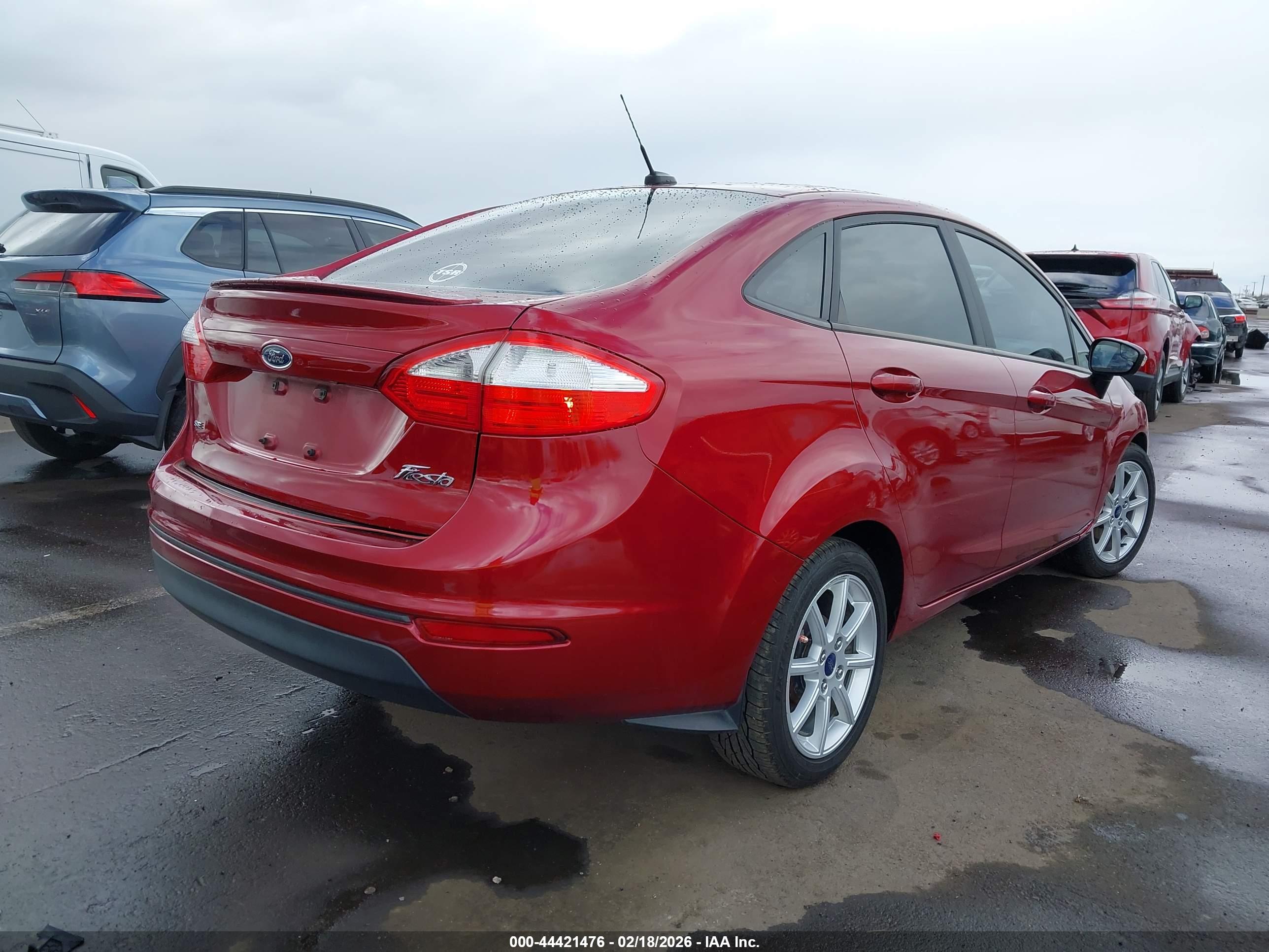 FORD FIESTA image 4