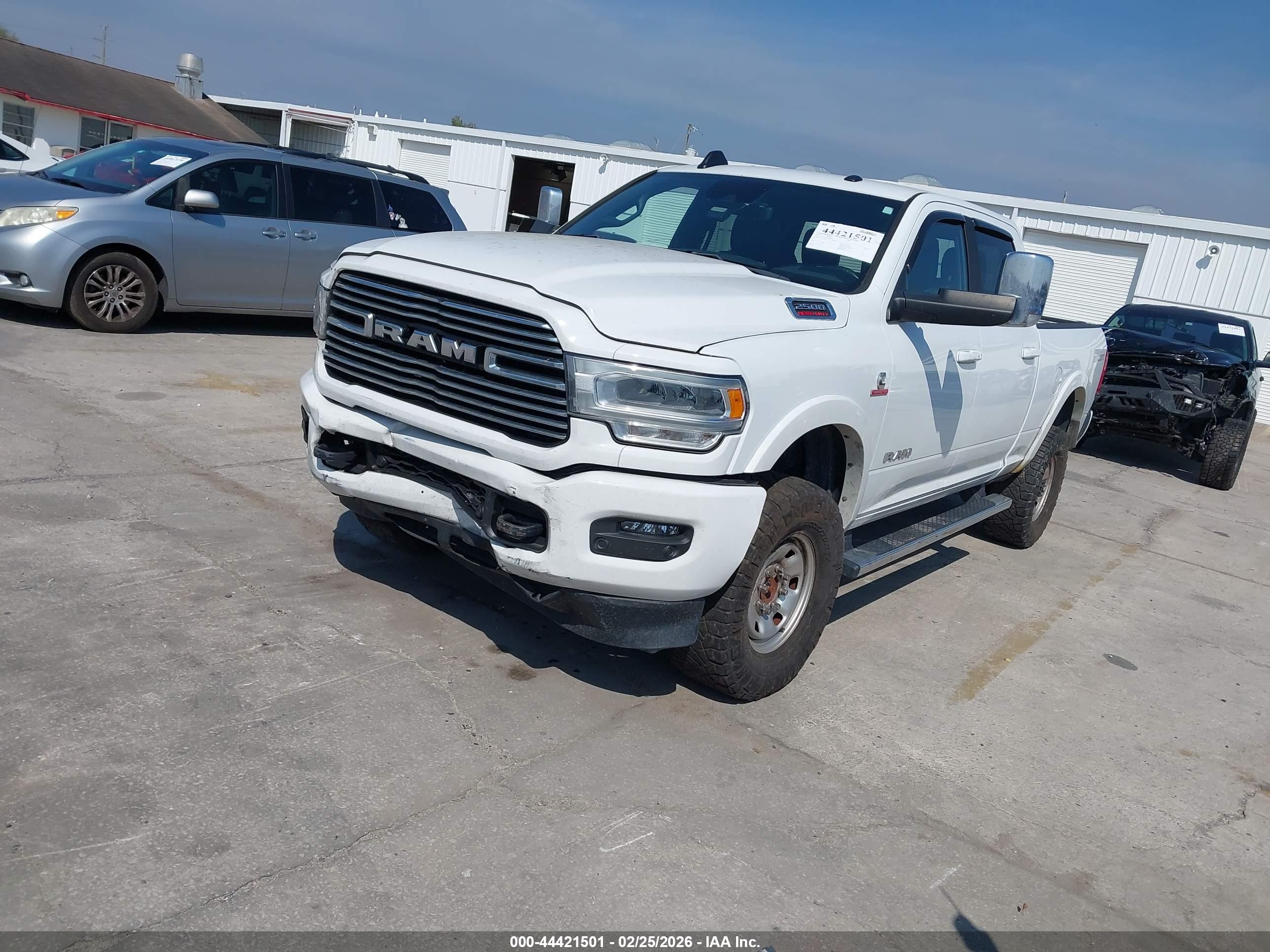 RAM 2500 image 2