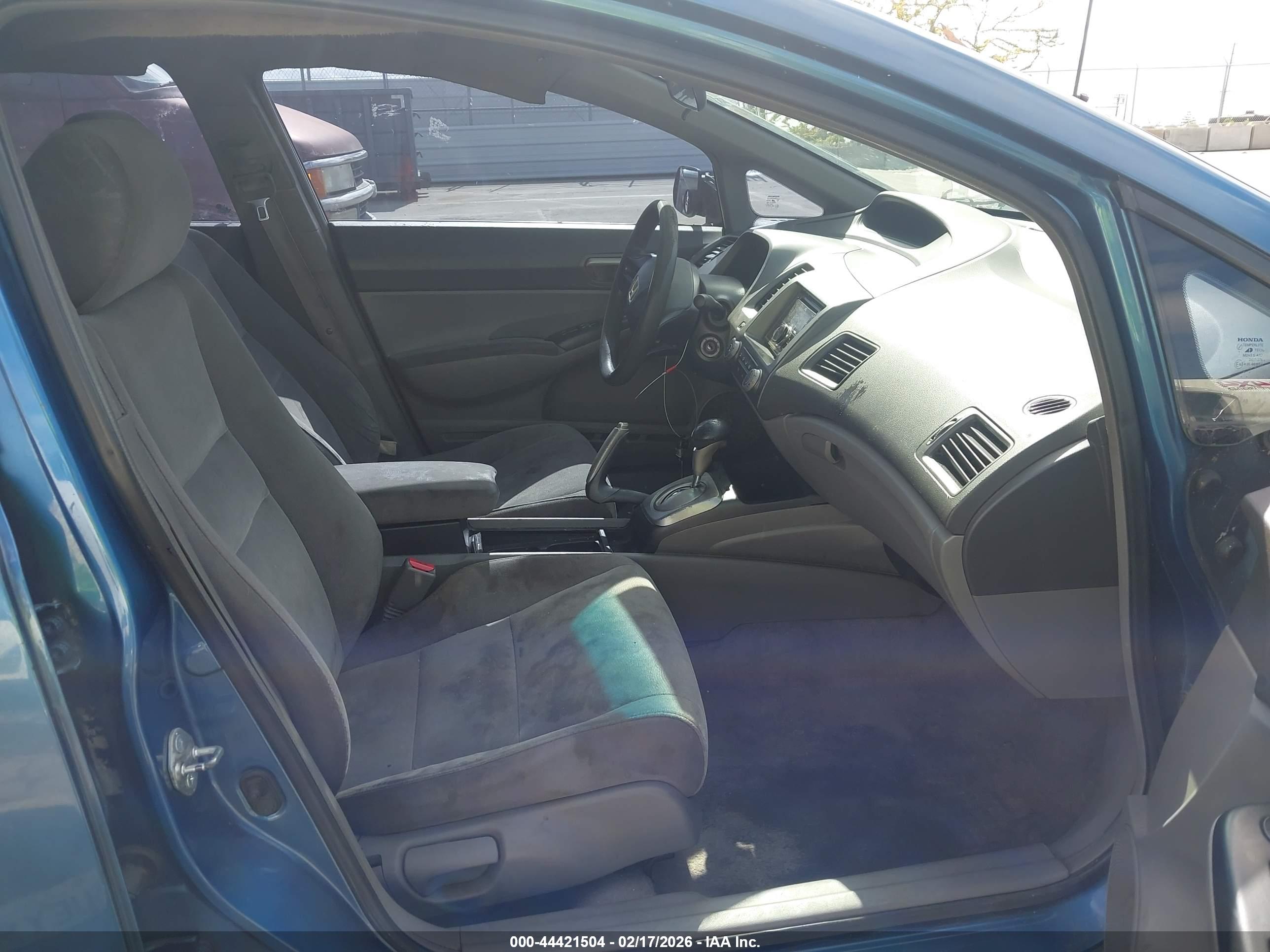 HONDA CIVIC image 5