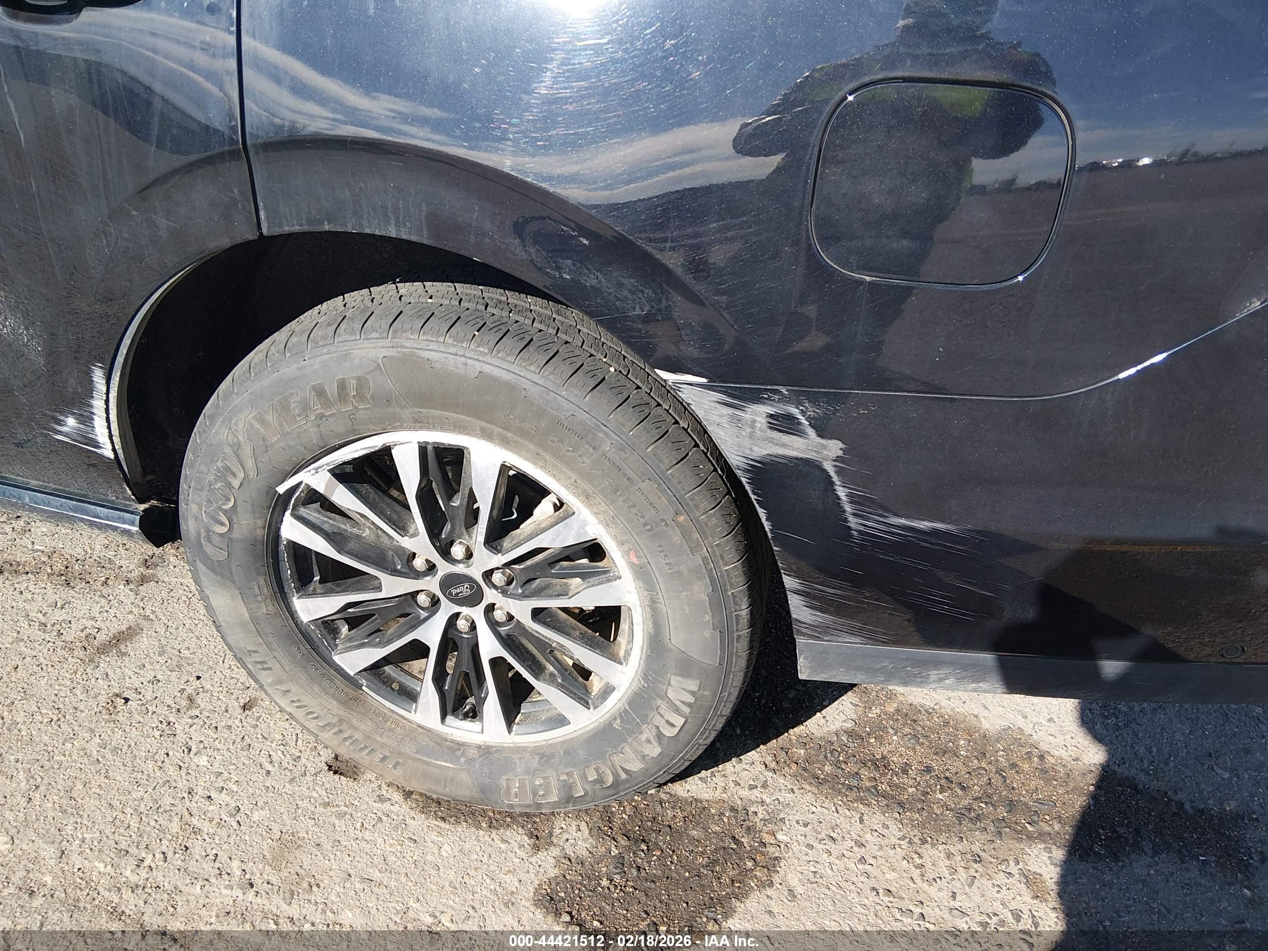 FORD EXPEDITION image 6