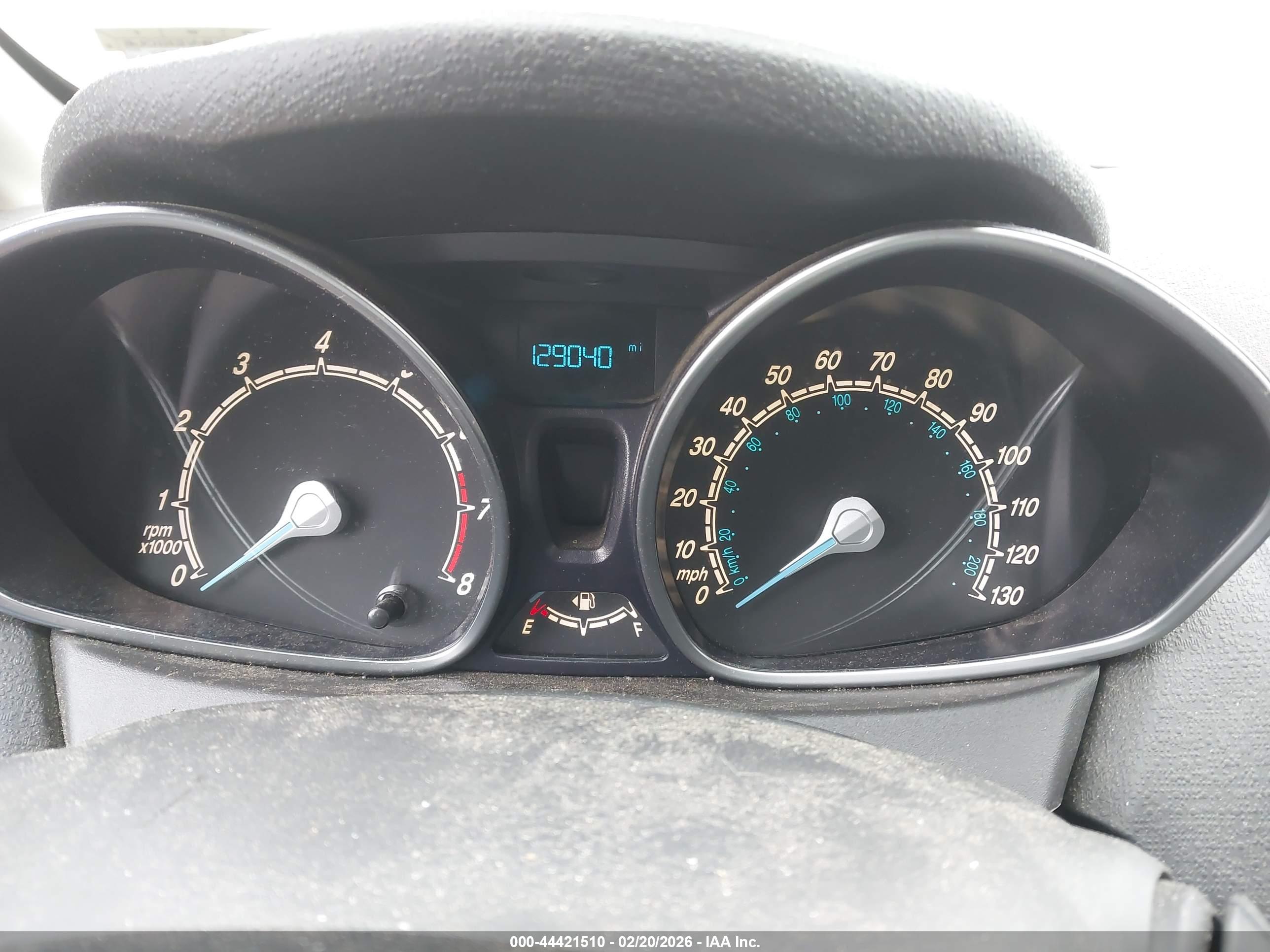 FORD FIESTA image 7