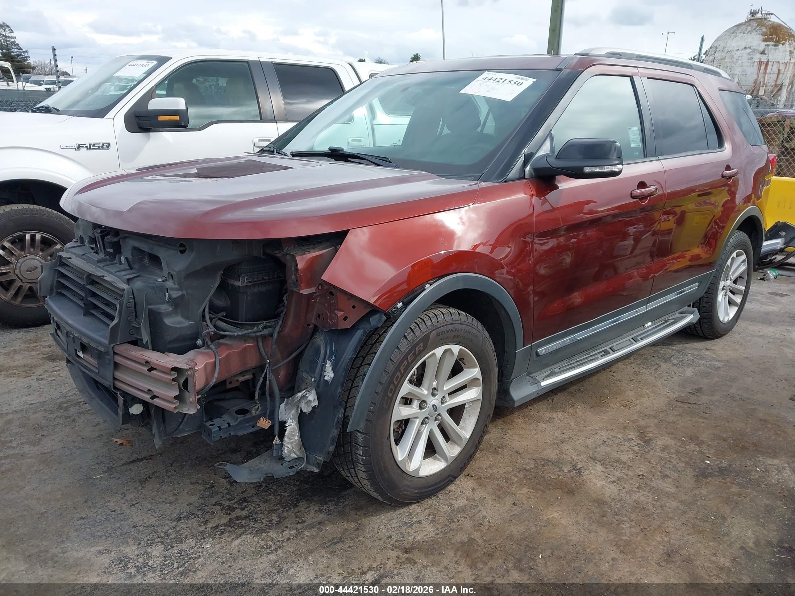FORD EXPLORER image 2