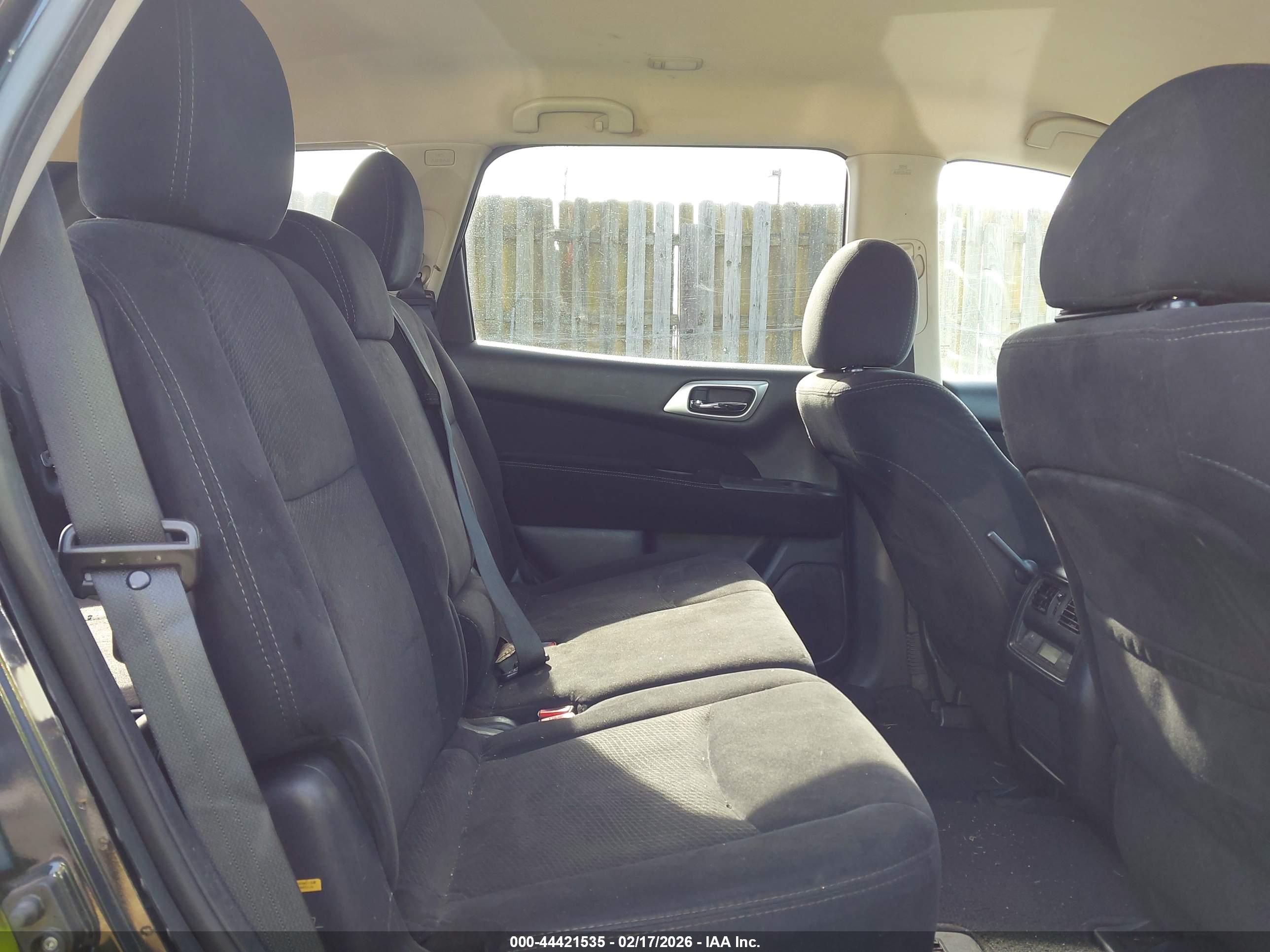 NISSAN PATHFINDER image 8