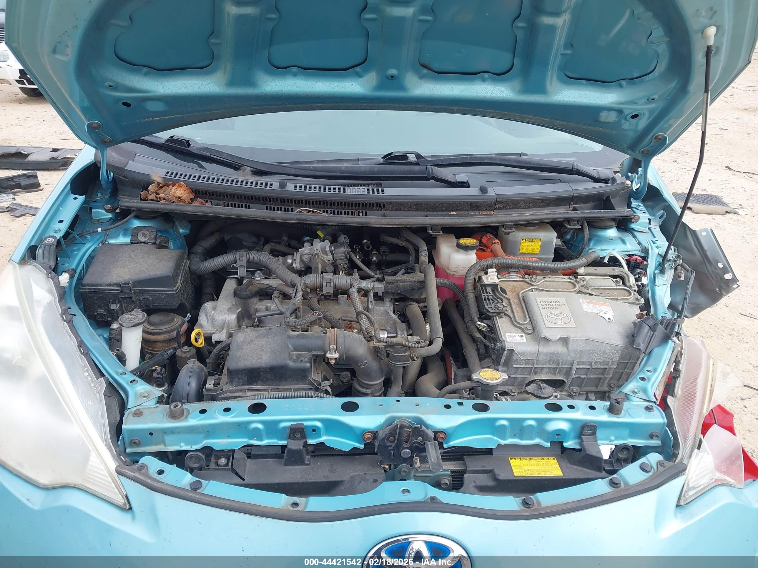 TOYOTA PRIUS image 10