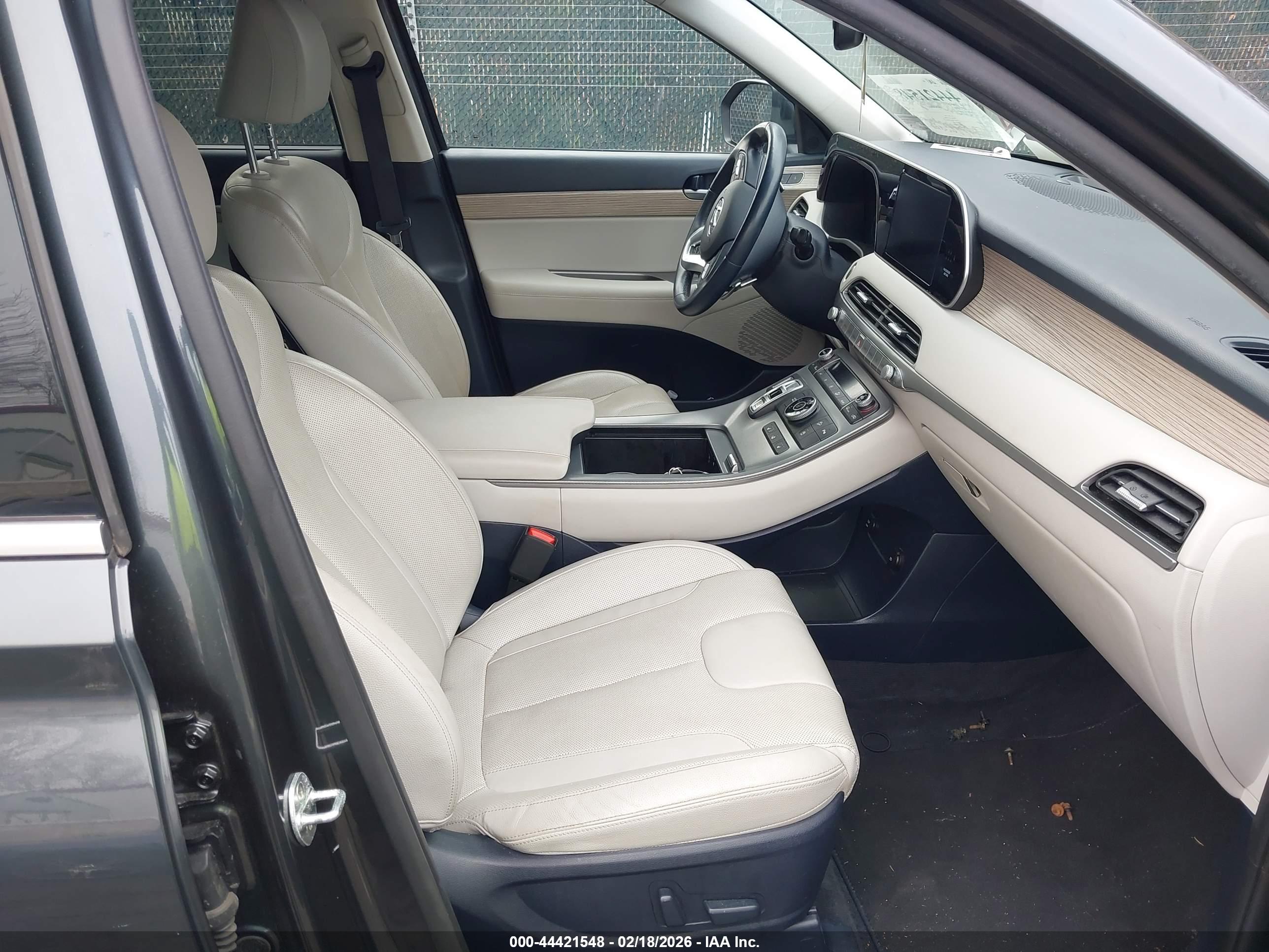 HYUNDAI PALISADE image 5