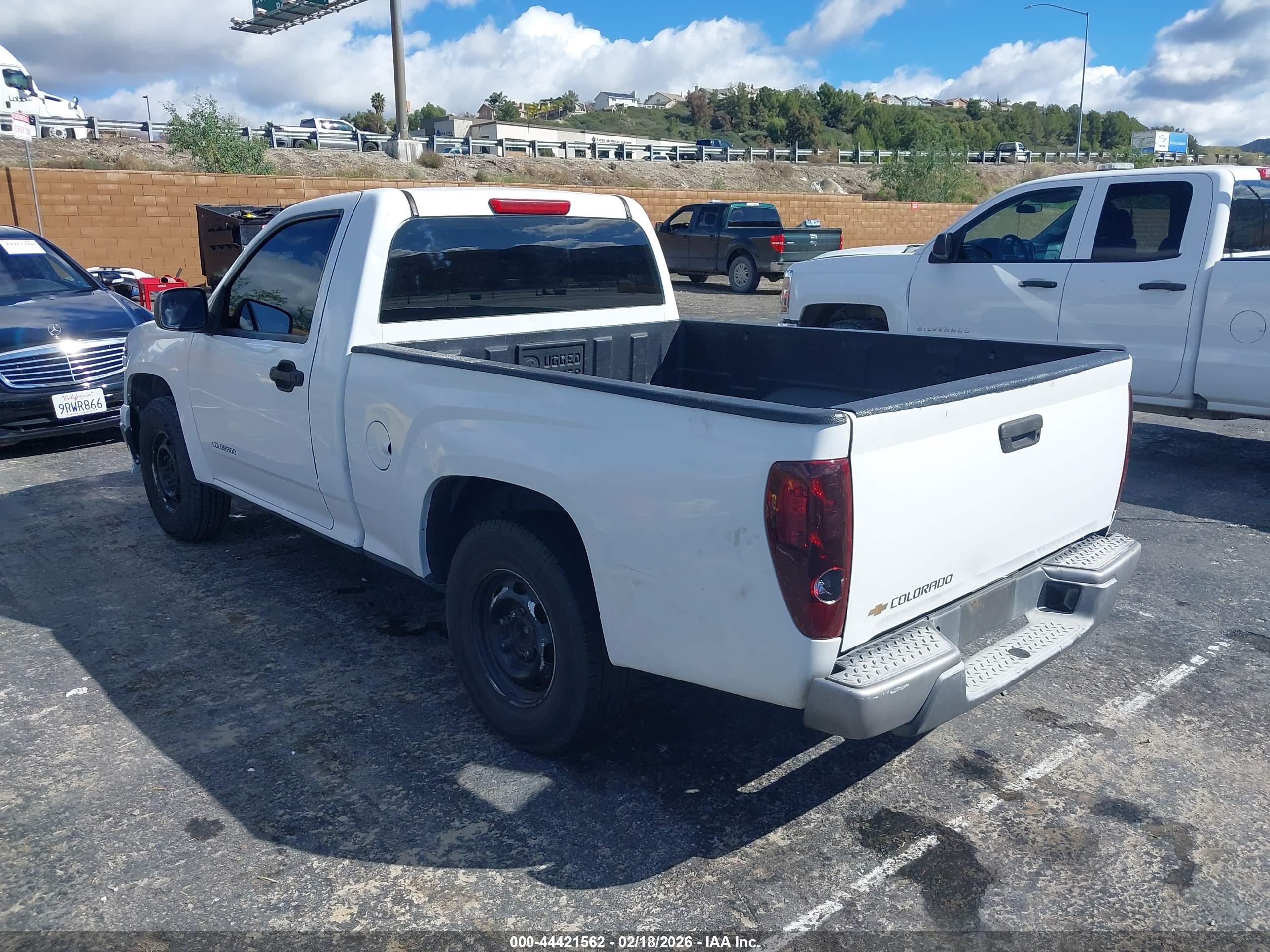 CHEVROLET COLORADO image 3