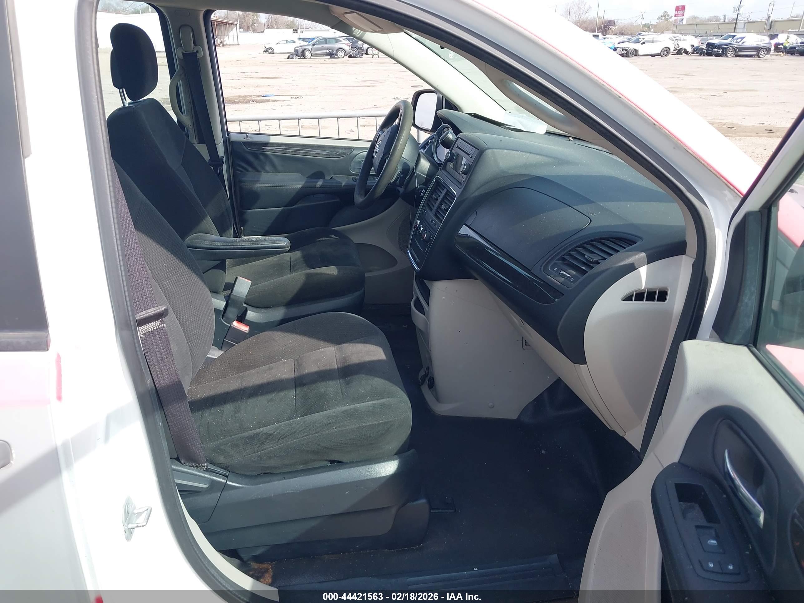 DODGE GRAND image 5