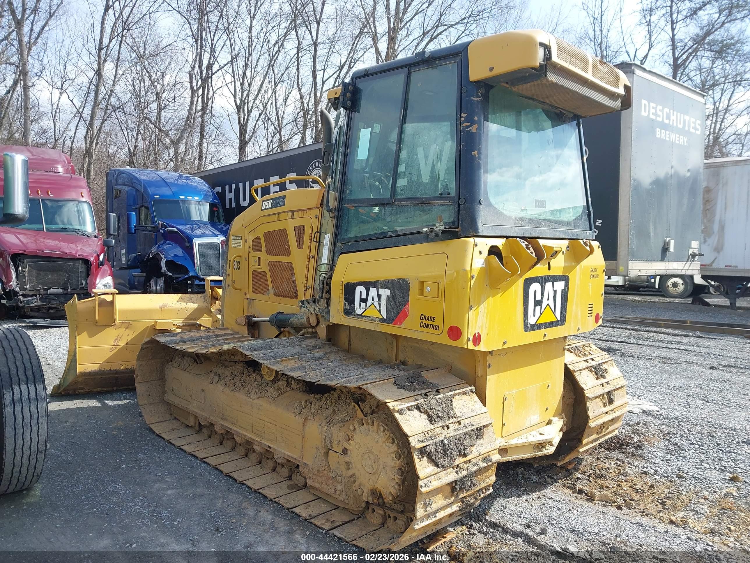 CATERPILLAR D5 image 6