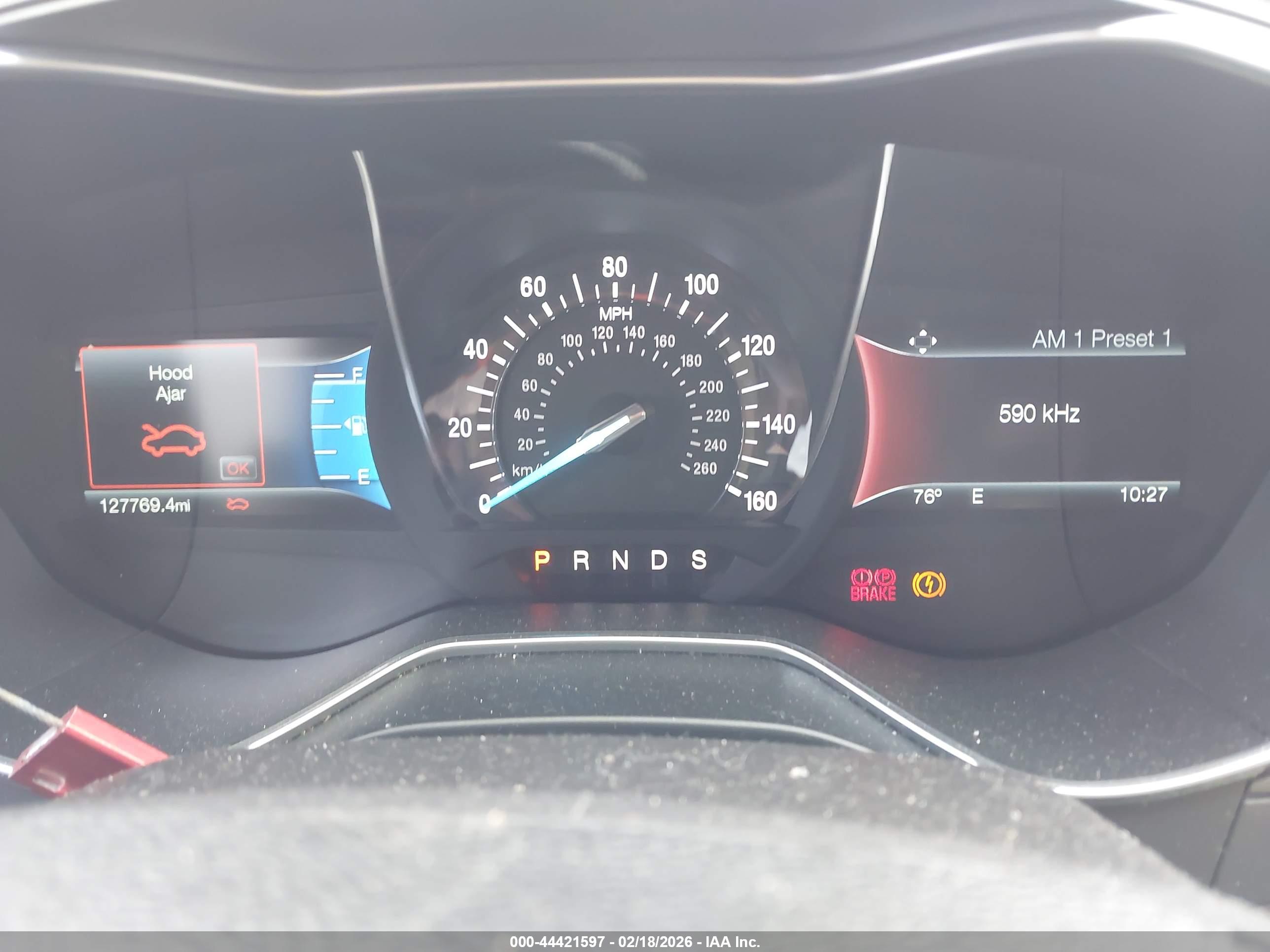 FORD FUSION image 7
