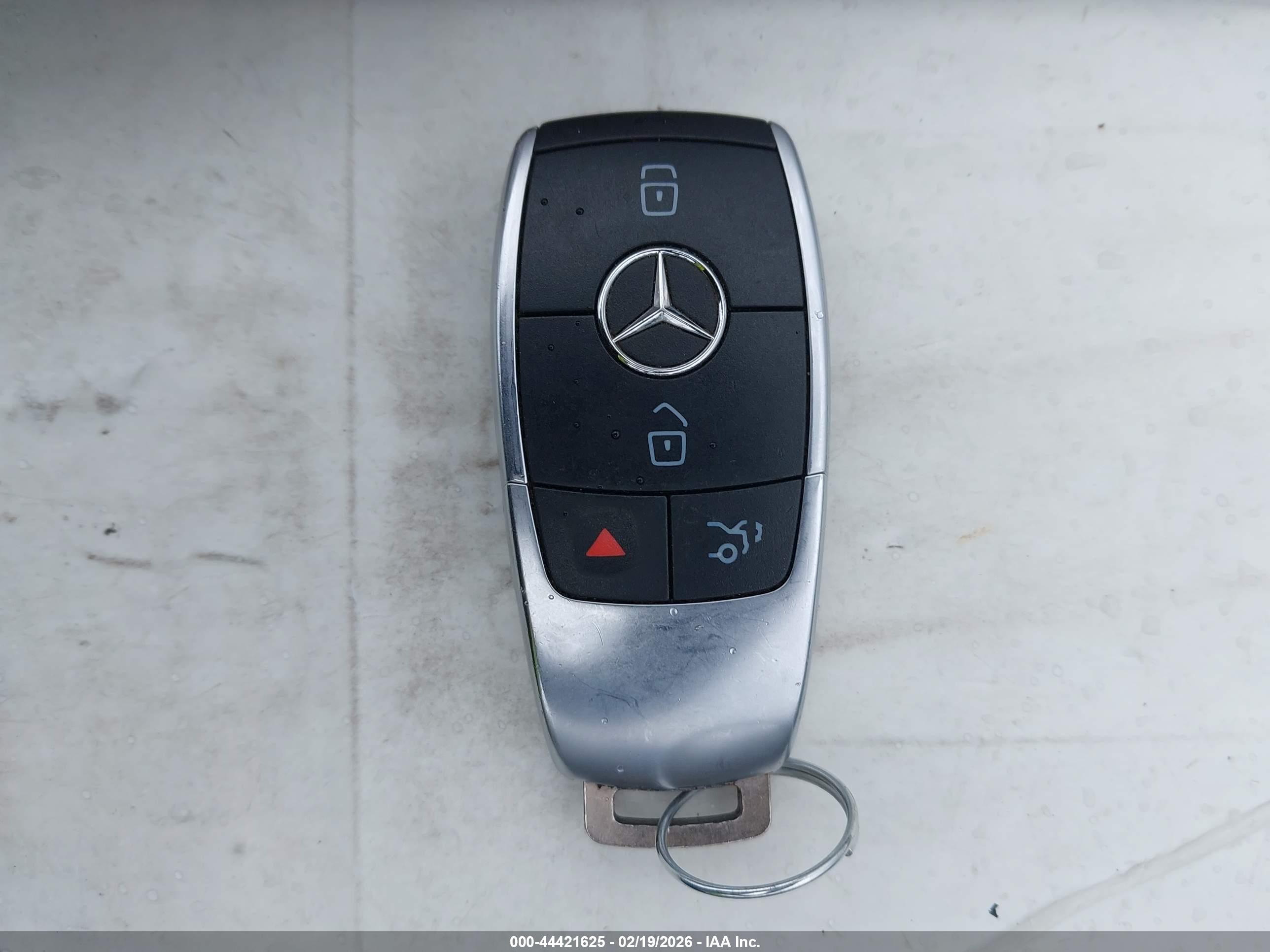 MERCEDES-BENZ C image 11