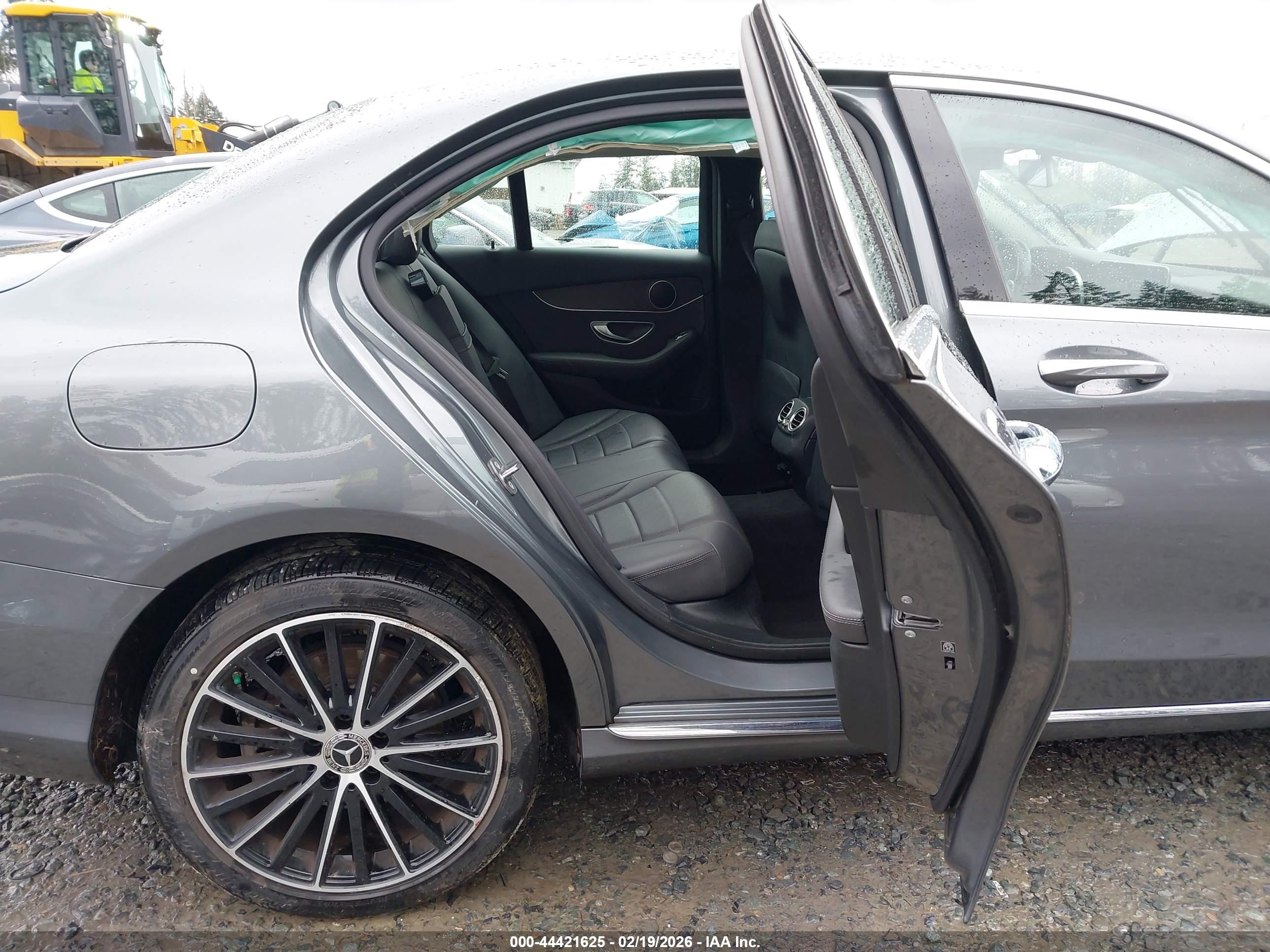MERCEDES-BENZ C image 8