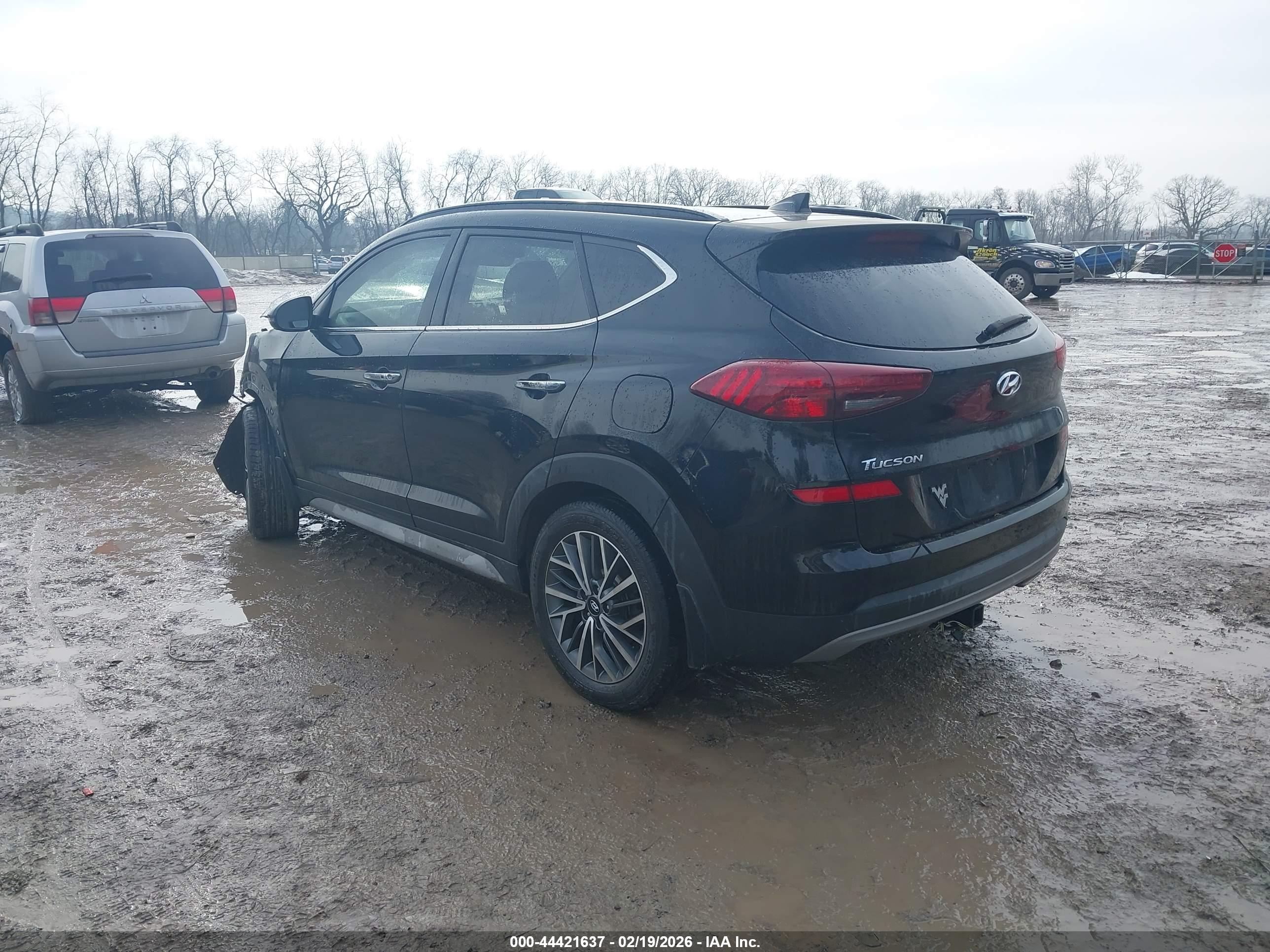 HYUNDAI TUCSON image 3