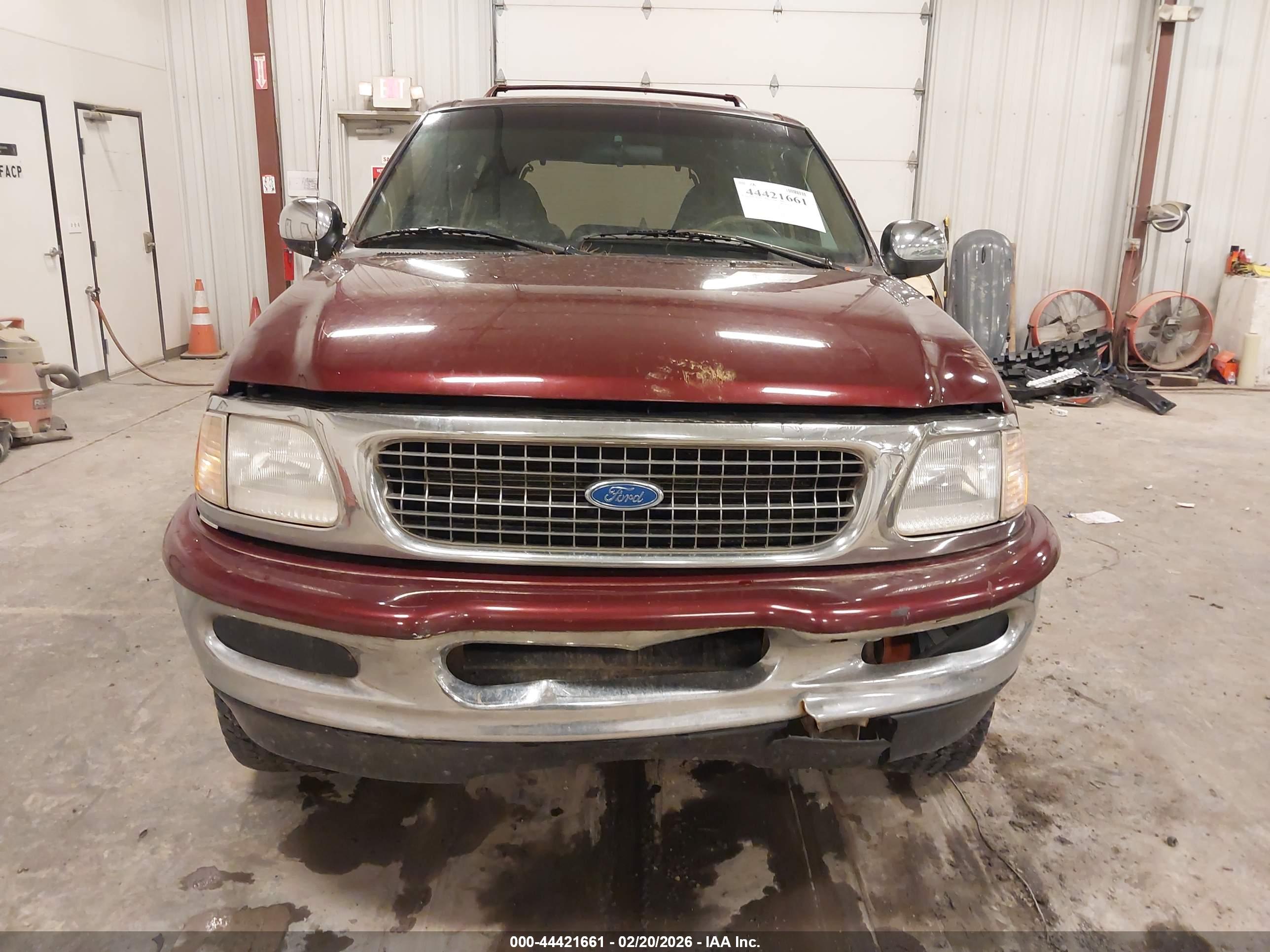 FORD EXPEDITION image 6