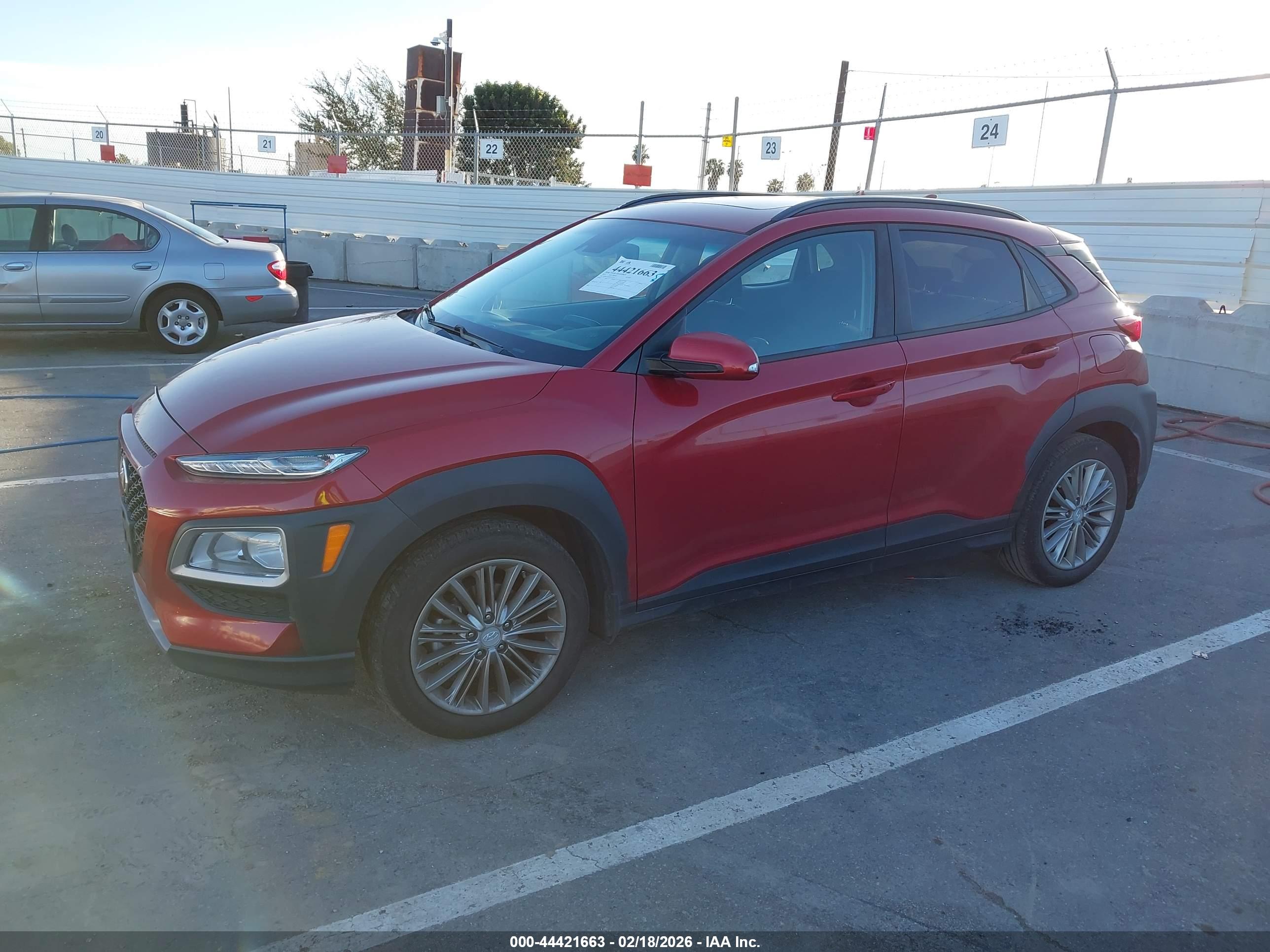 HYUNDAI KONA image 2
