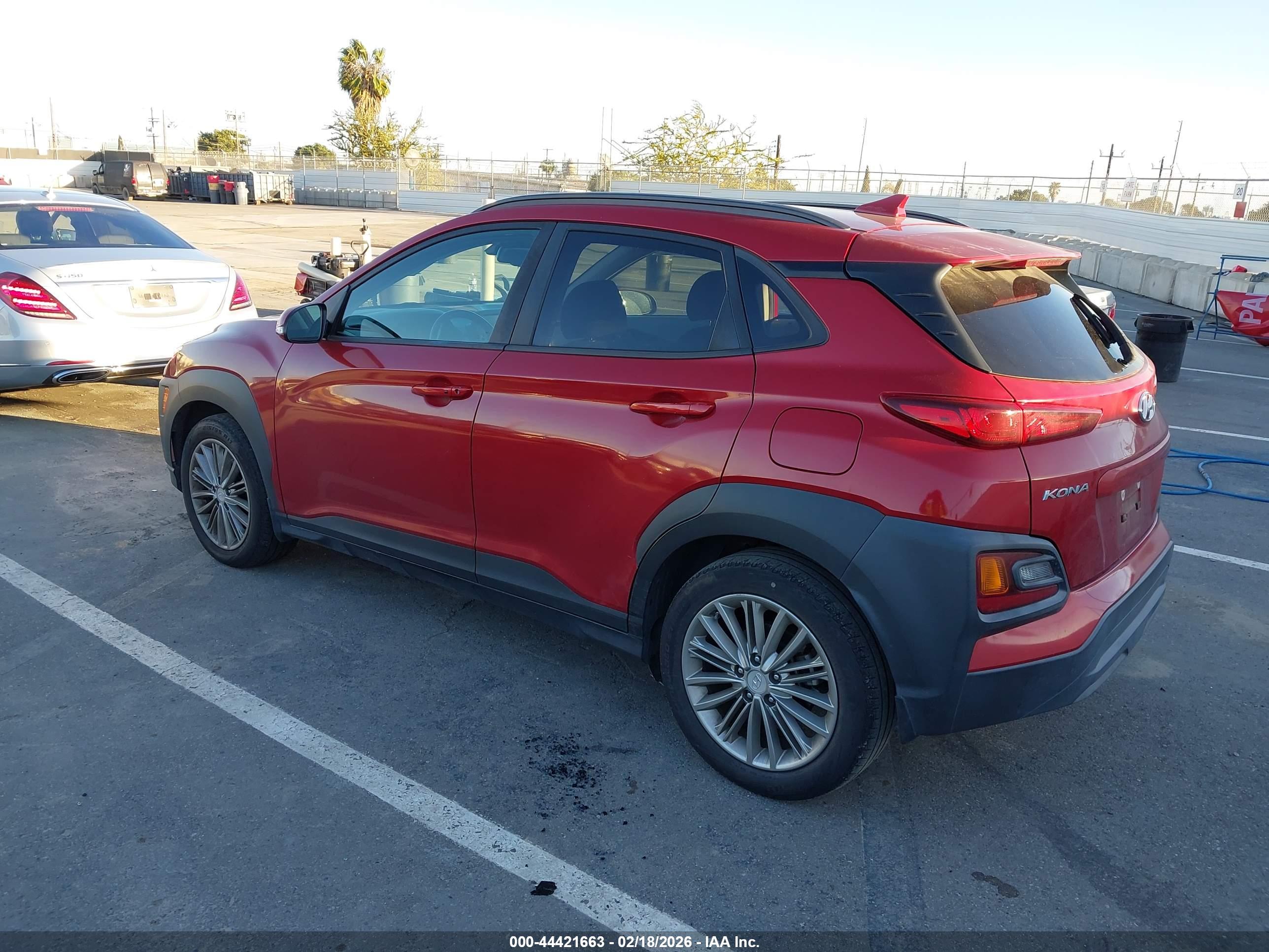 HYUNDAI KONA image 3