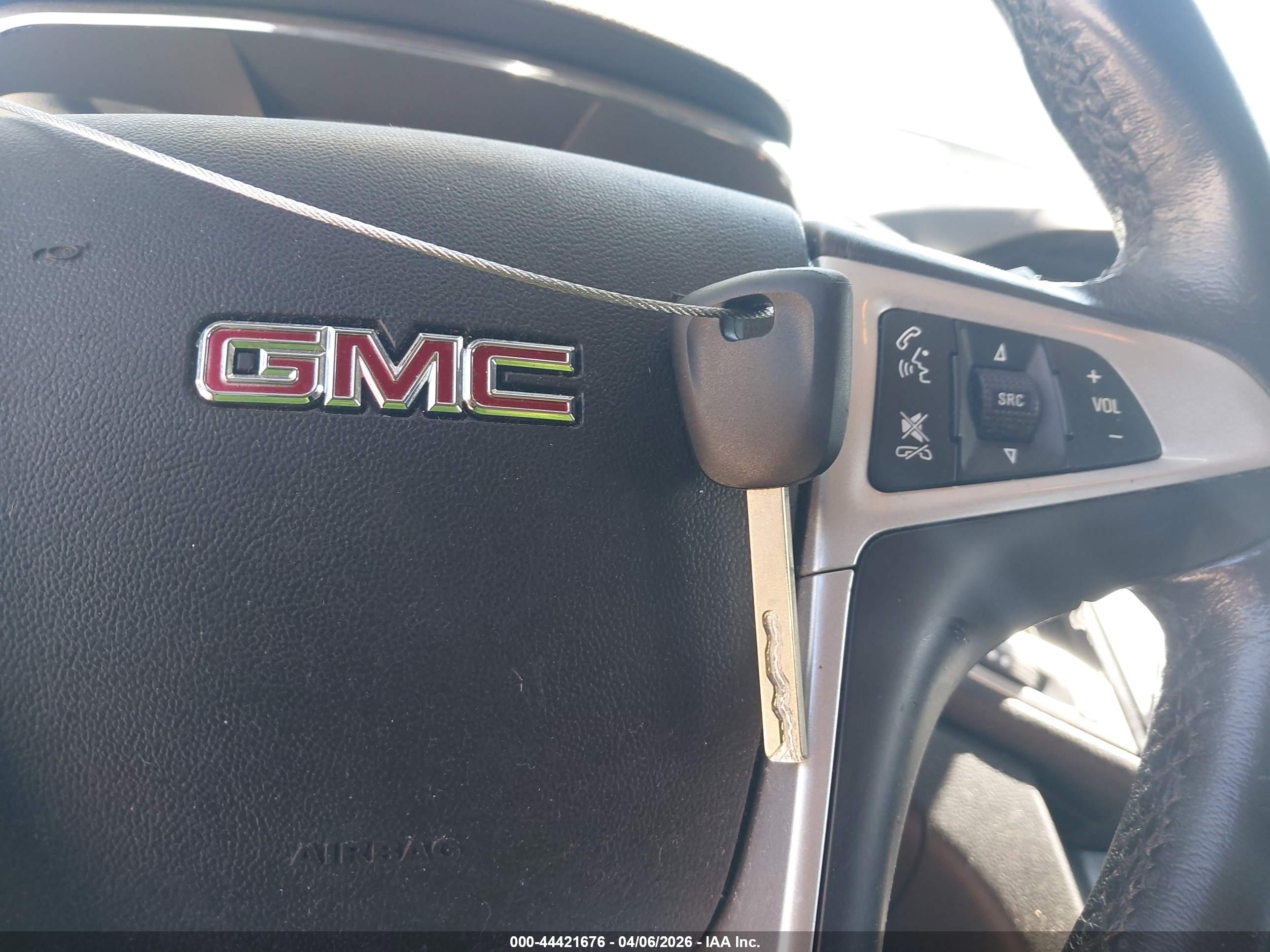 GMC TERRAIN image 11