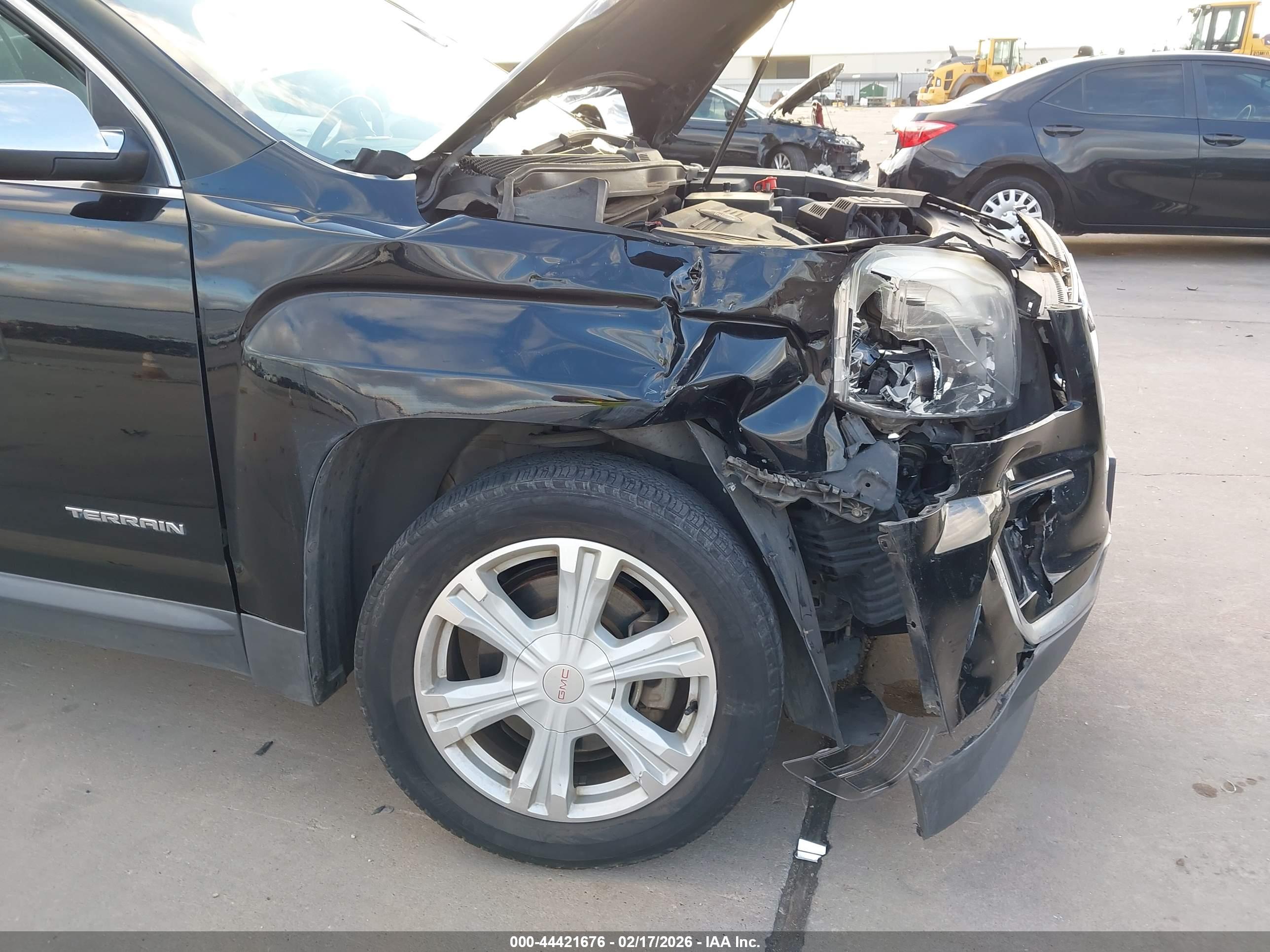 GMC TERRAIN image 6
