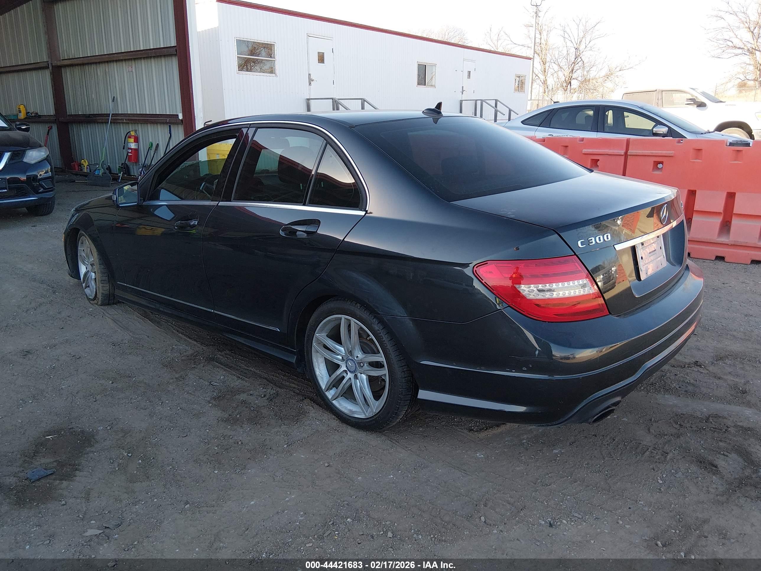 MERCEDES-BENZ C image 3