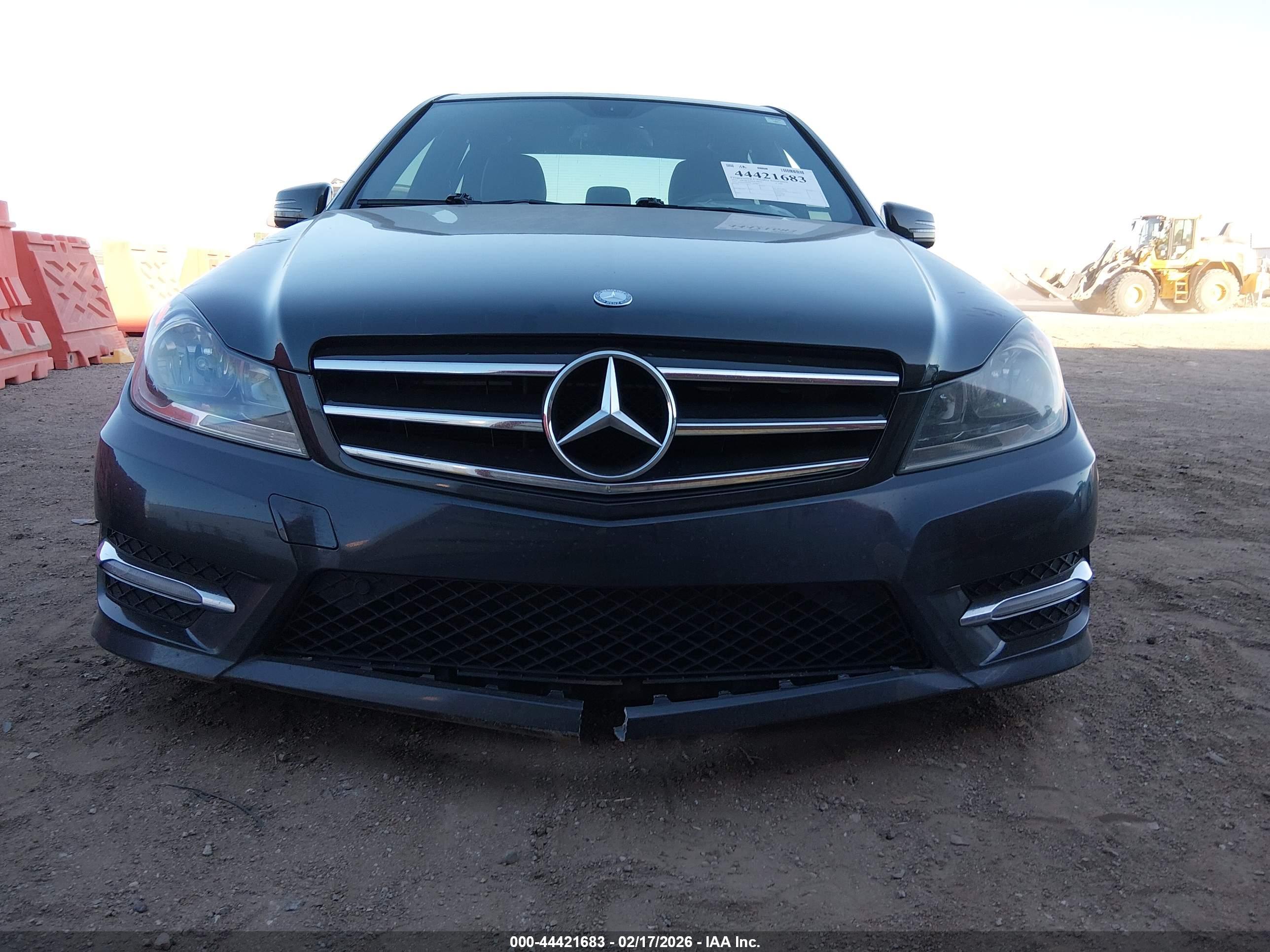 MERCEDES-BENZ C image 6