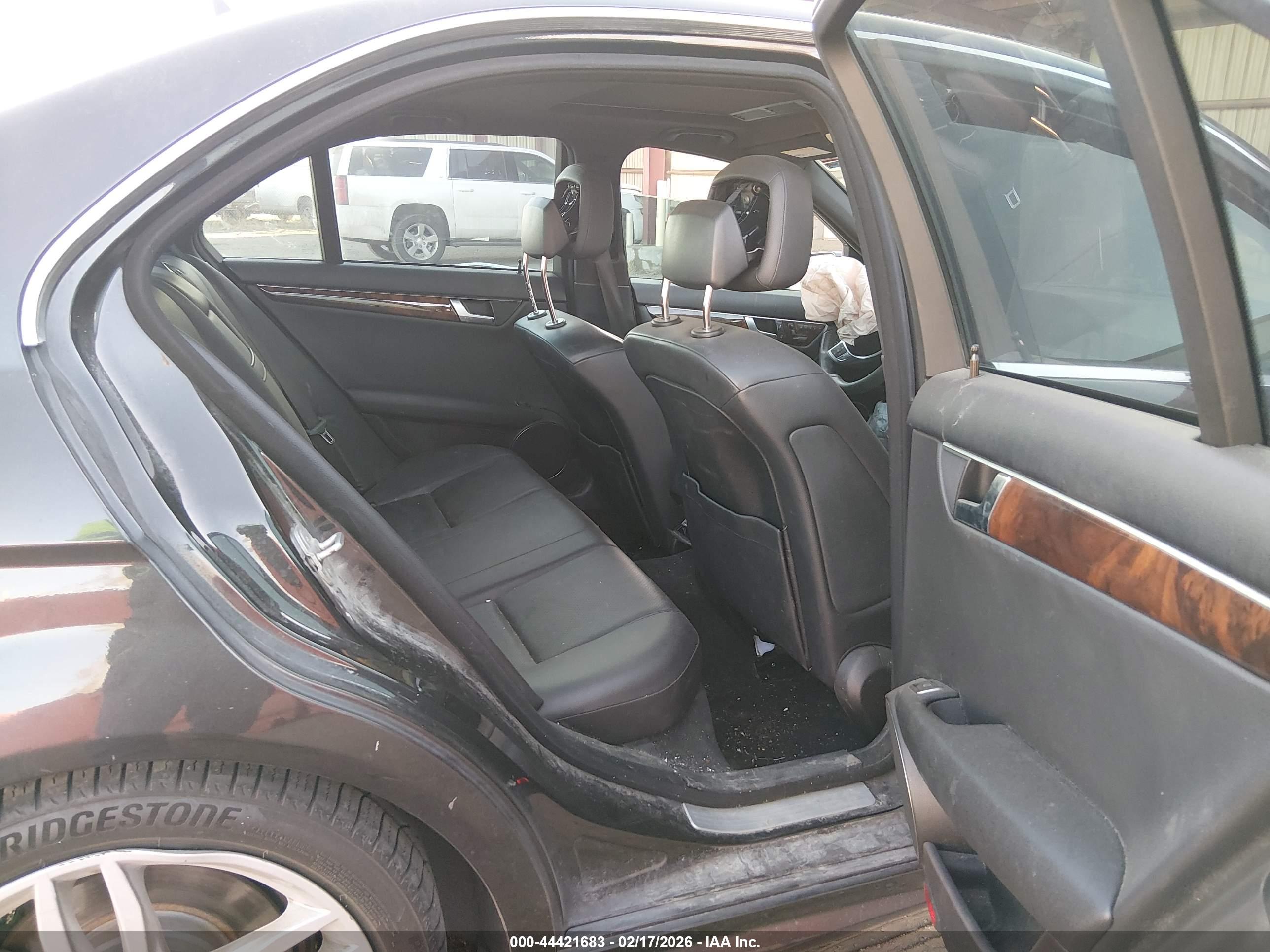 MERCEDES-BENZ C image 8