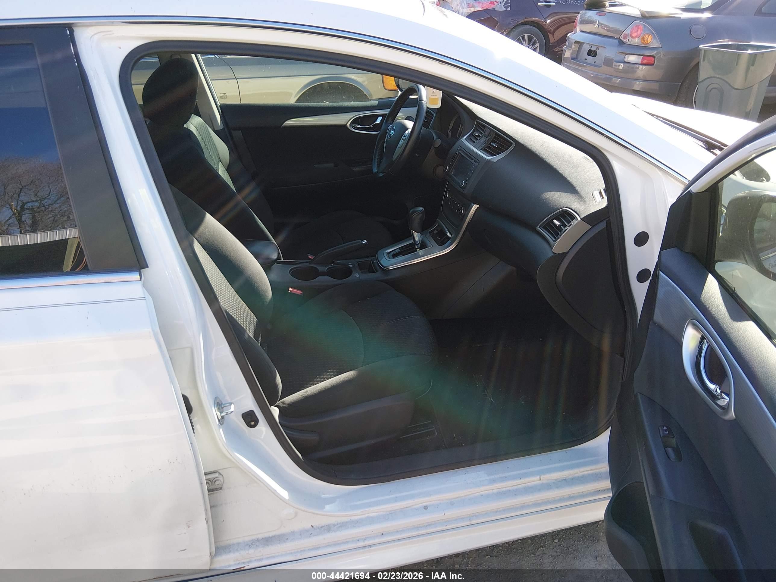 NISSAN SENTRA image 5