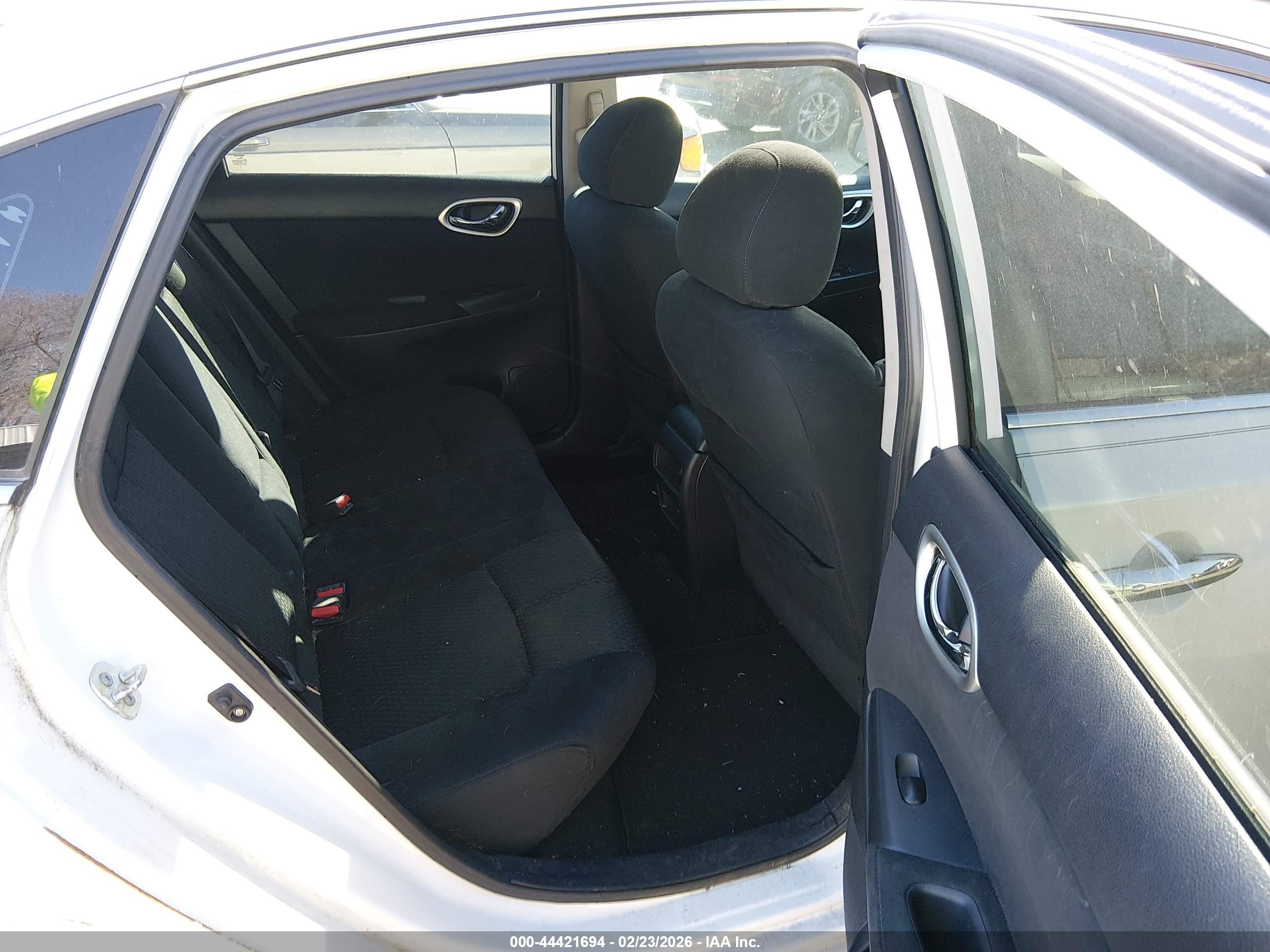 NISSAN SENTRA image 8