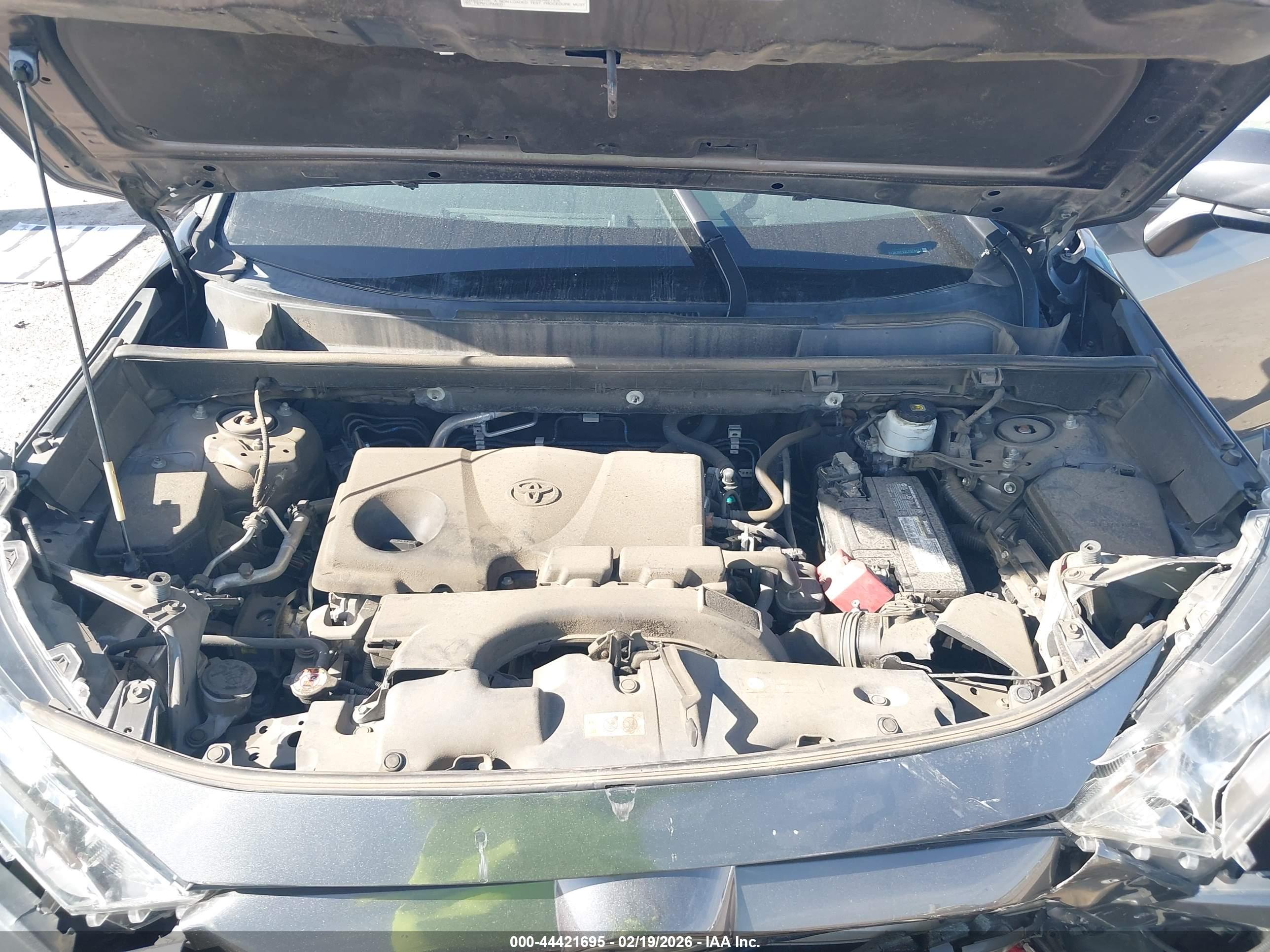 TOYOTA RAV4 image 10