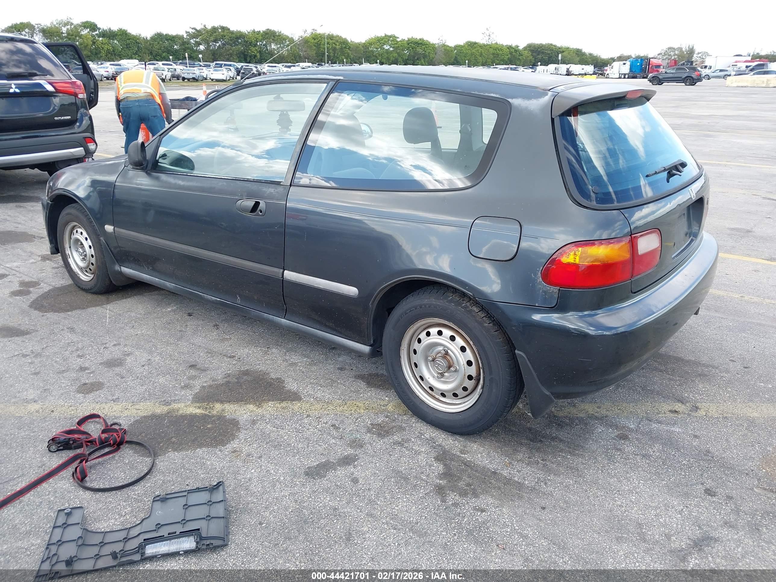 HONDA CIVIC image 3